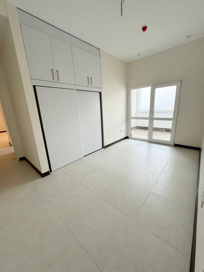 100 متر فول تراس چیدمان