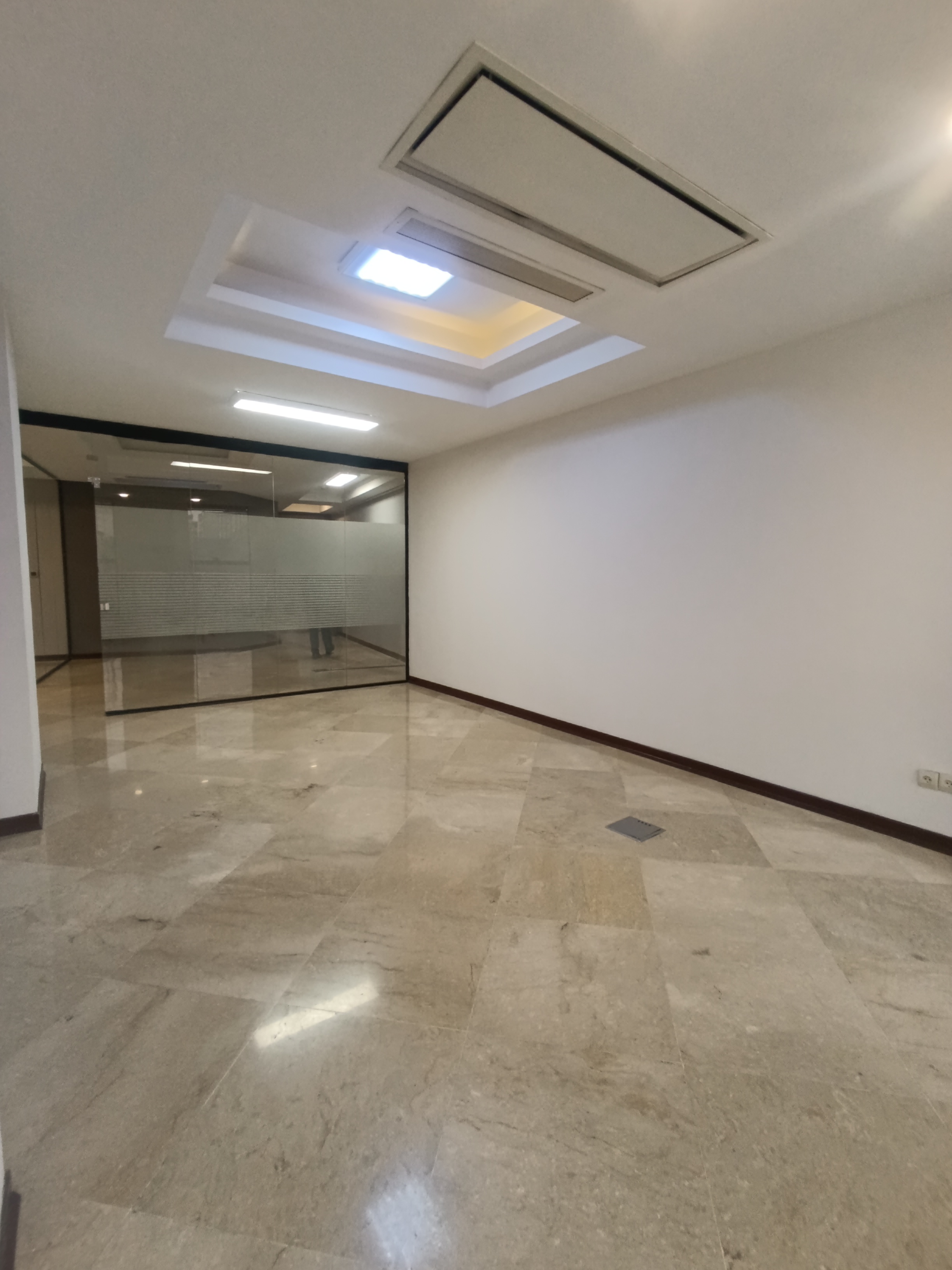 اجاره اداری 100متر  اندرزگو‌