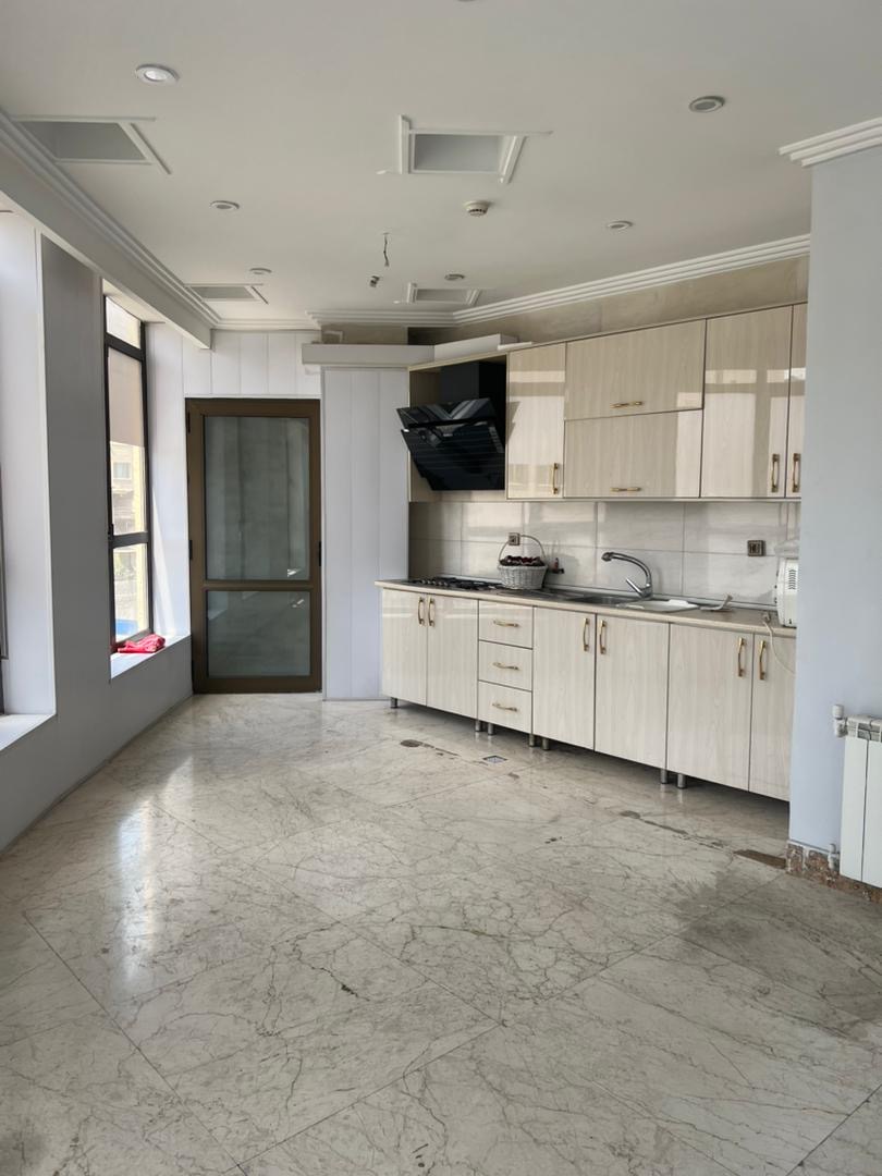 اجاره اداری 130 متر اندرزگو