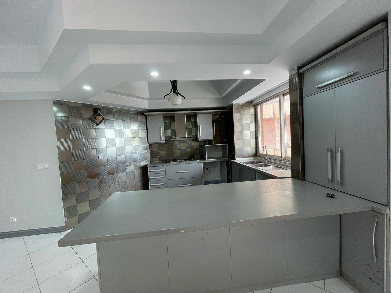 فروش آپارتمان  110 متر نیاوران 2خواب