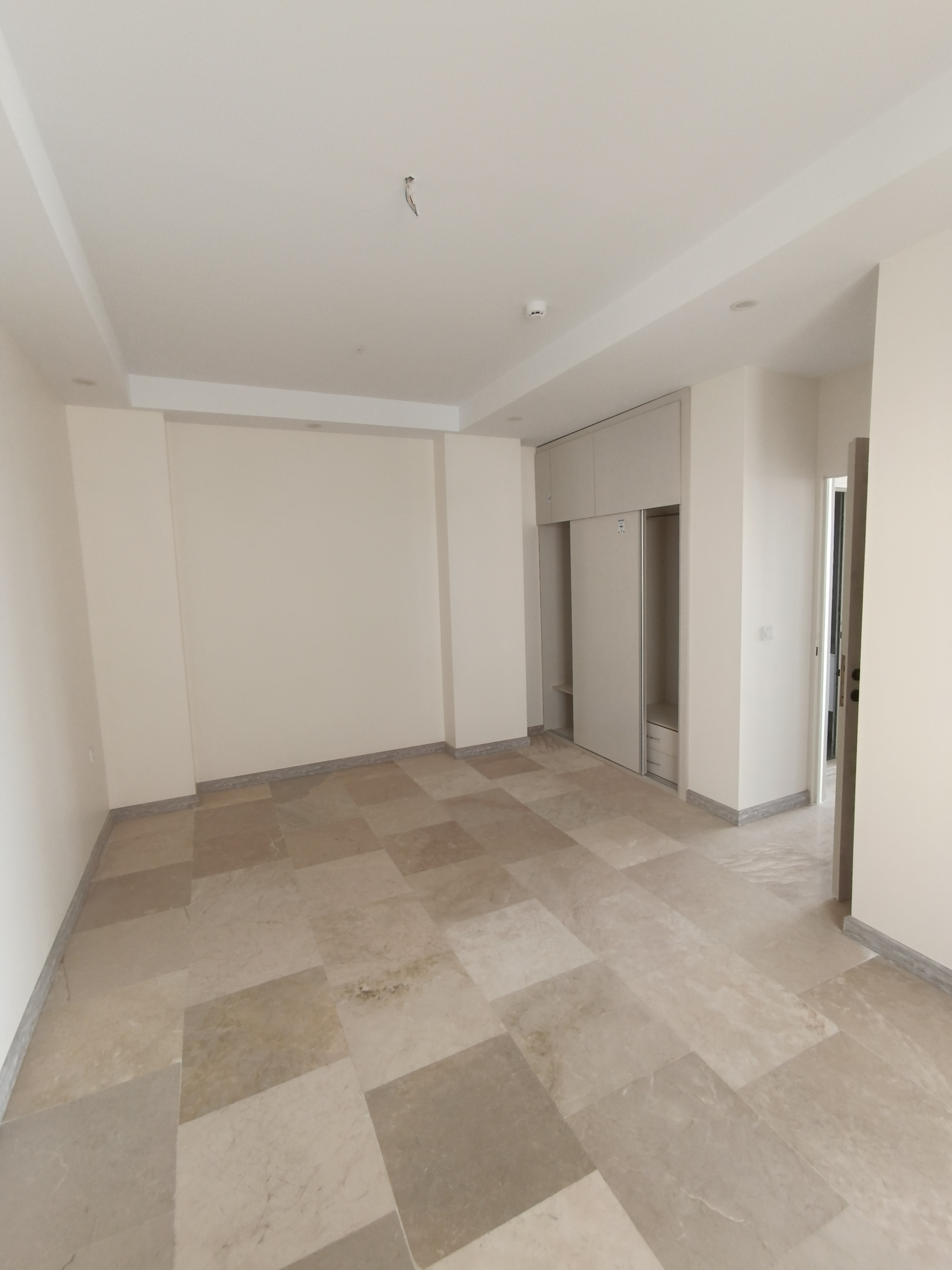 فروش آپارتمان 120 متر شهرک نفت 2 خواب ویو جنوبی مجلل