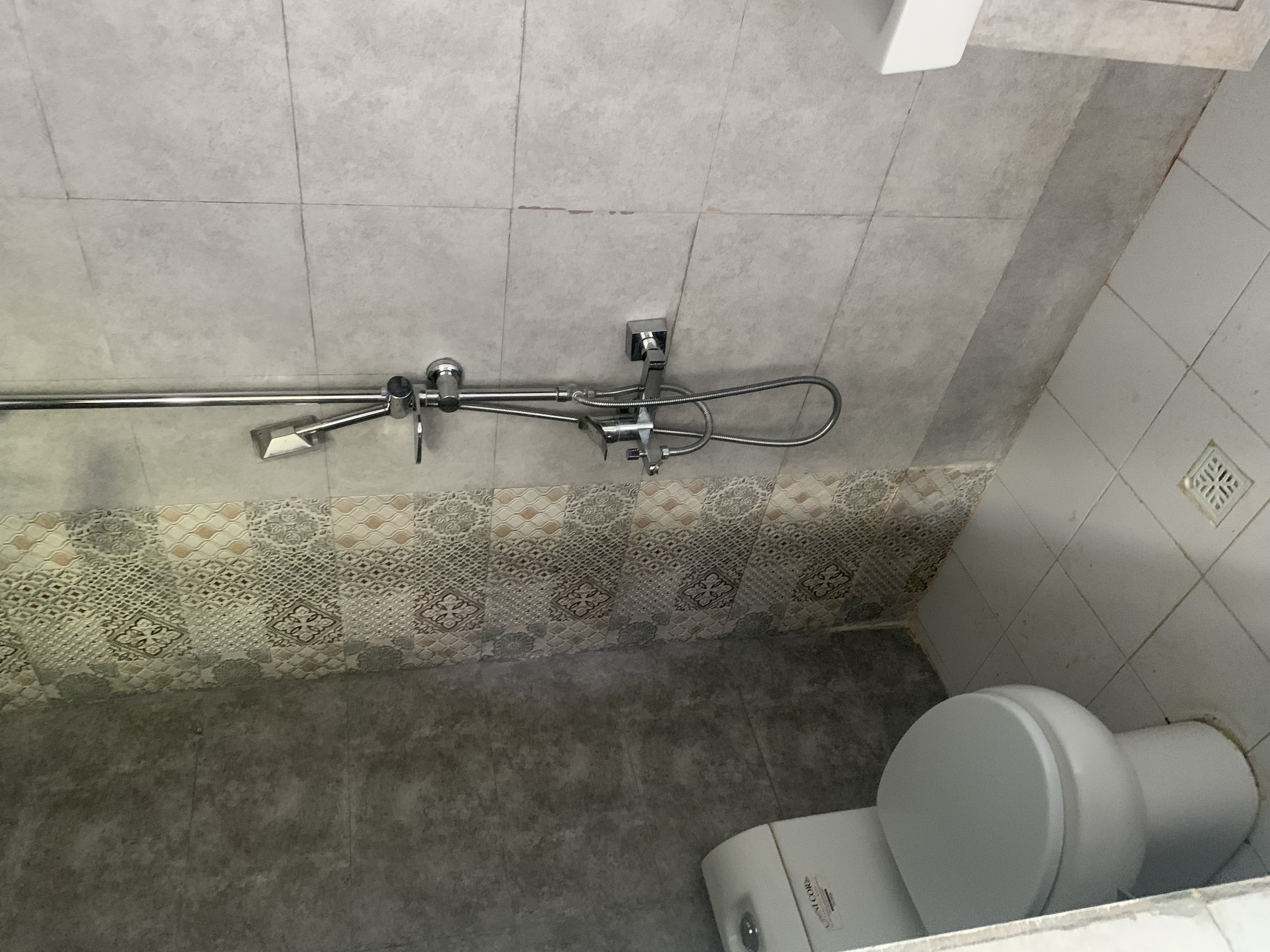 86 متر اختیاریه/ بازسازی شده/ تخلیه