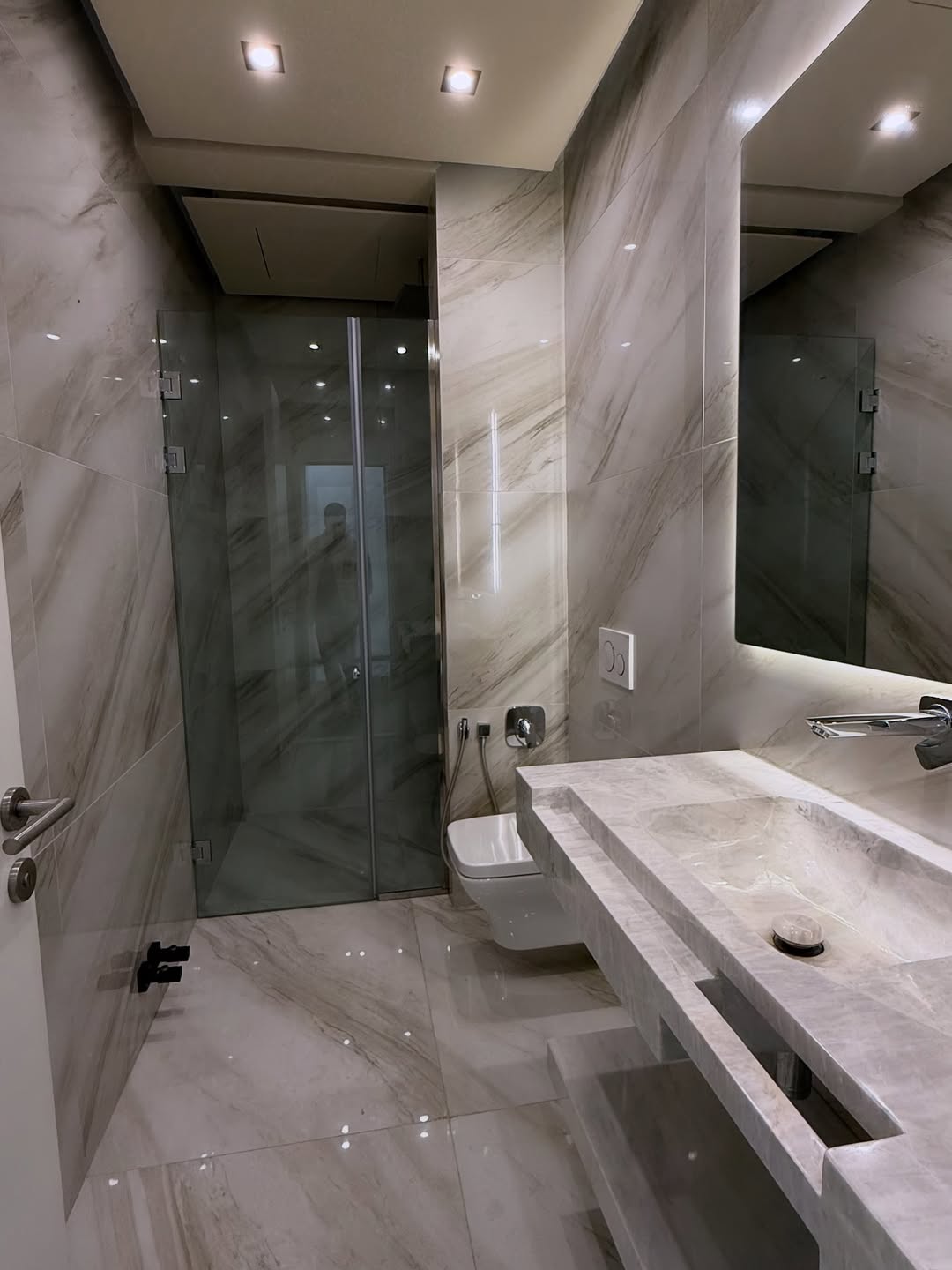 فروش آپارتمان 260 متر کامرانیه مدرن