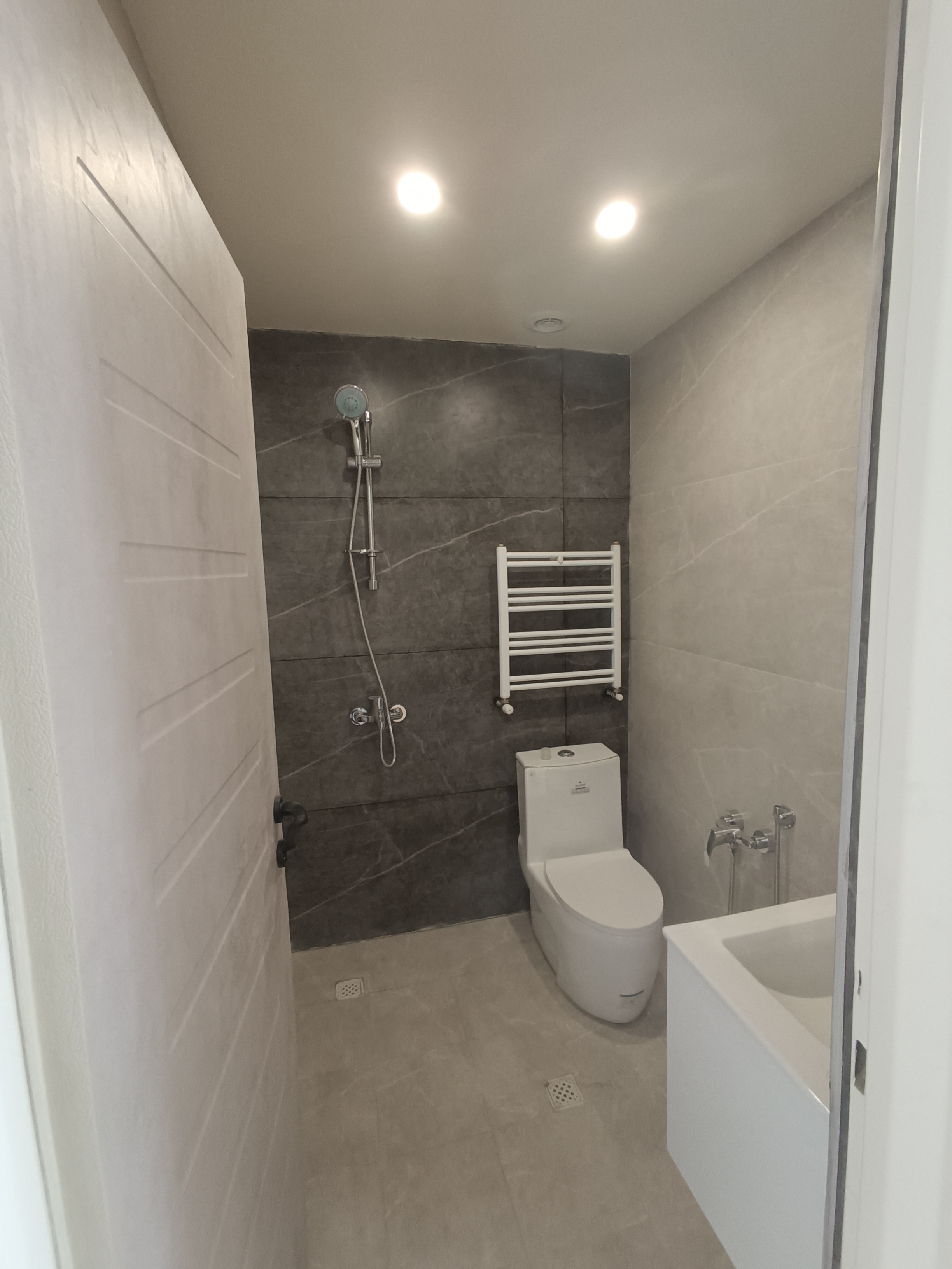 فروش آپارتمان 120 متر شهرک نفت 2 خواب ویو جنوبی مجلل