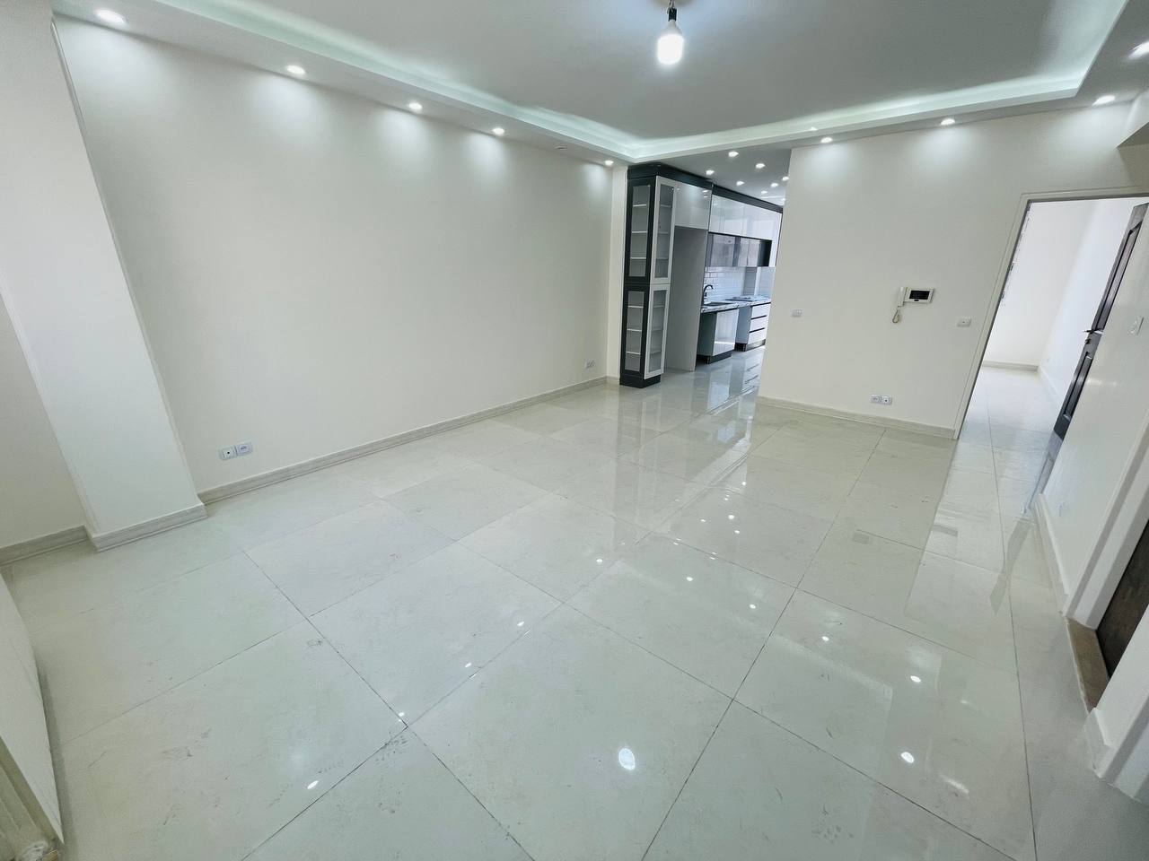 فروش 69متر بازسازی کامل در شمس آباد