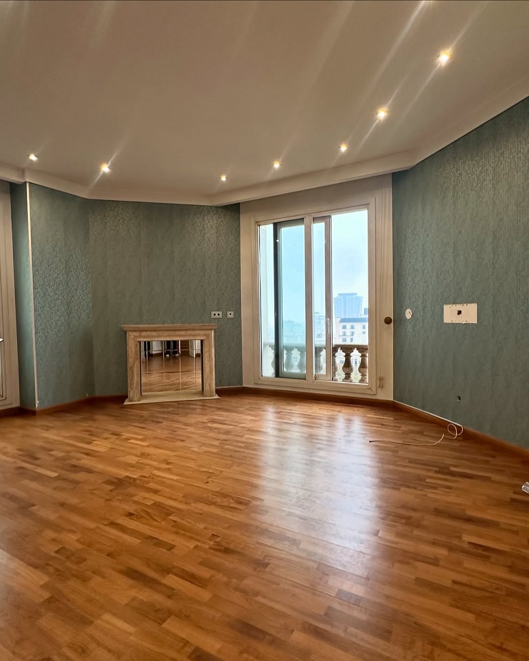 اجاره آپارتمان 150متر نیاوران نئو کلاسیک ورودی مجلل خوش نقشه