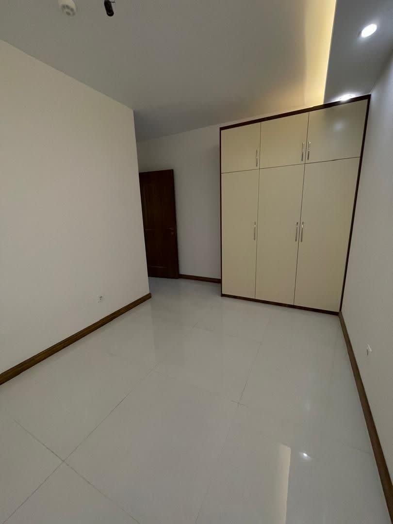 فروش آپارتمان 135متر نارمک تاپ لوکیشن