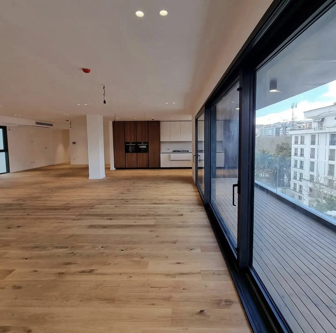 اجاره آپارتمان 300 متر اقدسیه 4 خواب 4 پارکینگ سندی