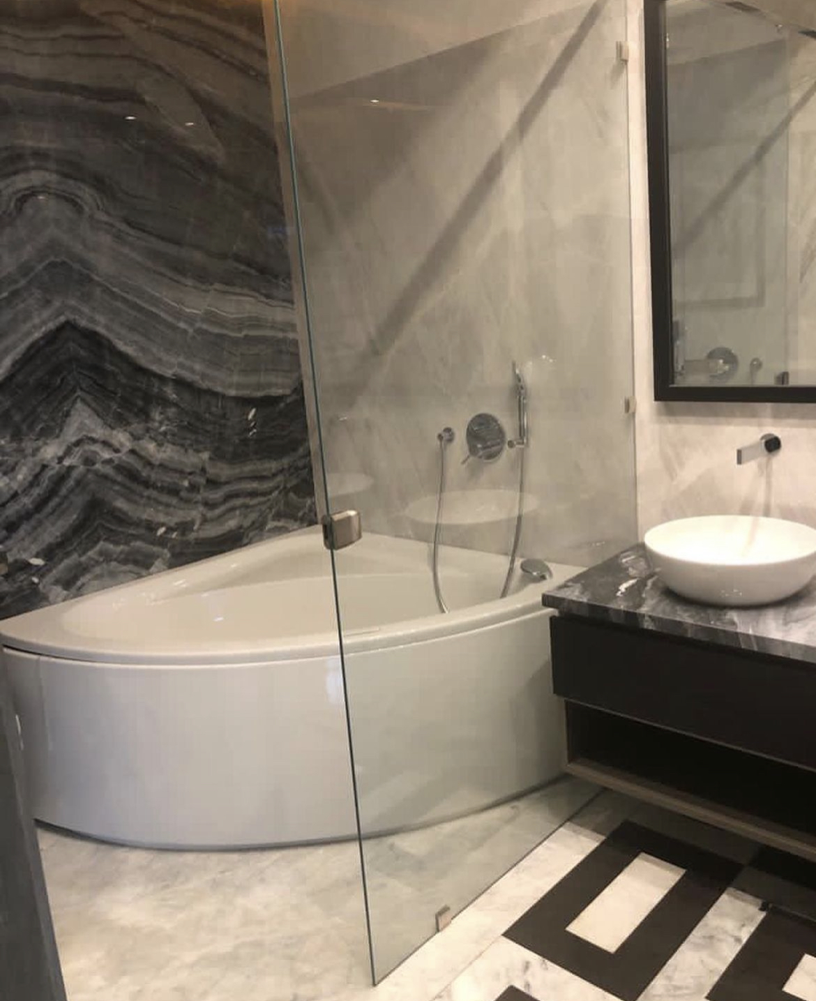 اجاره آپارتمان 320 متر اقدسیه 4 خواب سوییت مجزا فول