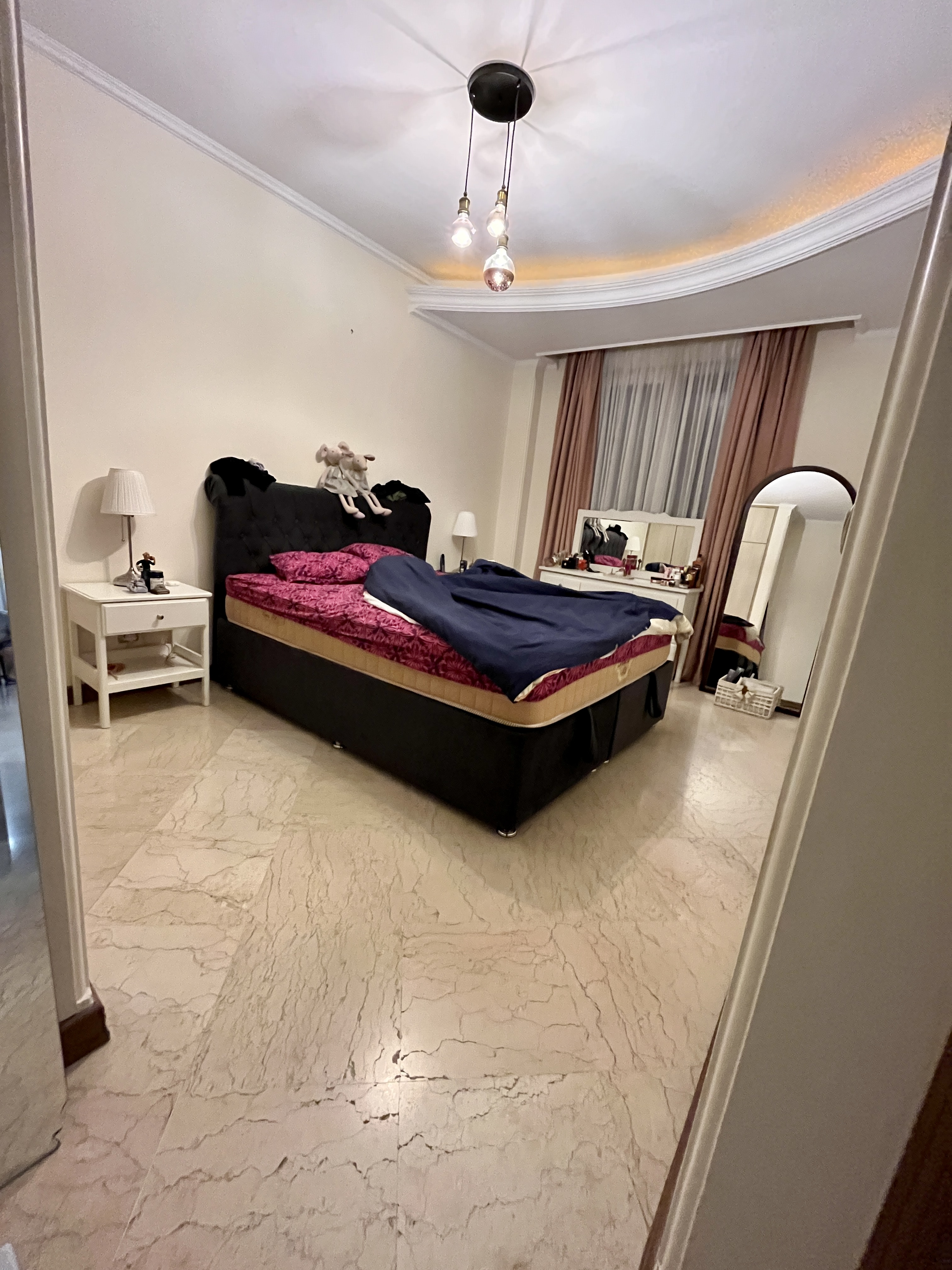 فروش آپارتمان 105 متر دیباجی 2 پارکینگ سندی