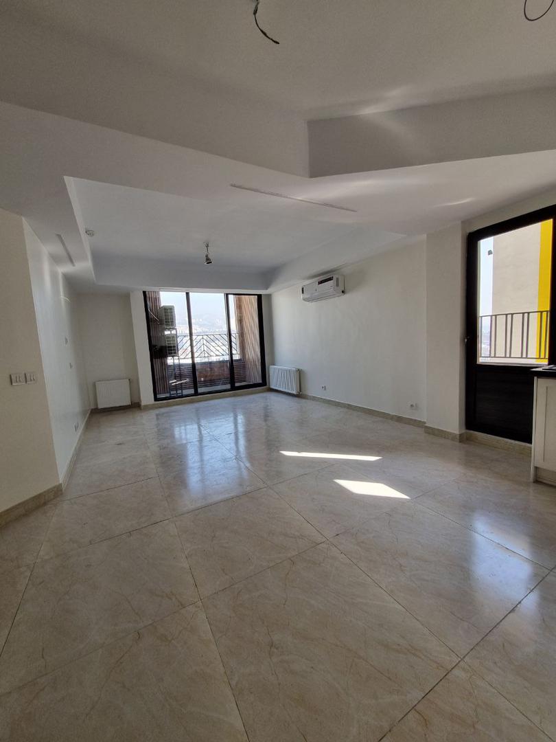 فروش آپارتمان 100 متر ازگل 2 خواب ویو ابدی کوهستان فول بازسازی