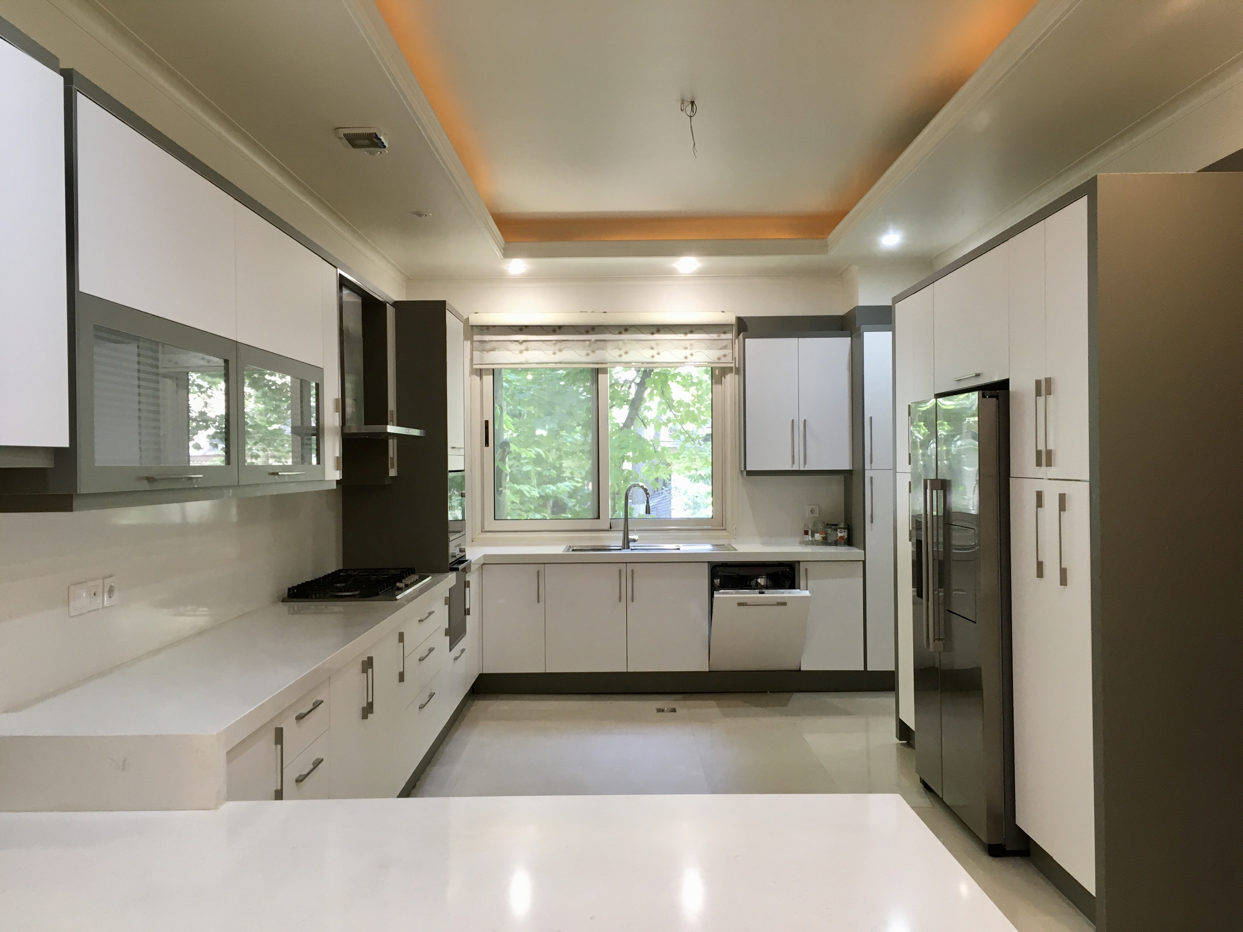 اجاره آپارتمان 270 متر فرمانیه 4 پارکینگ