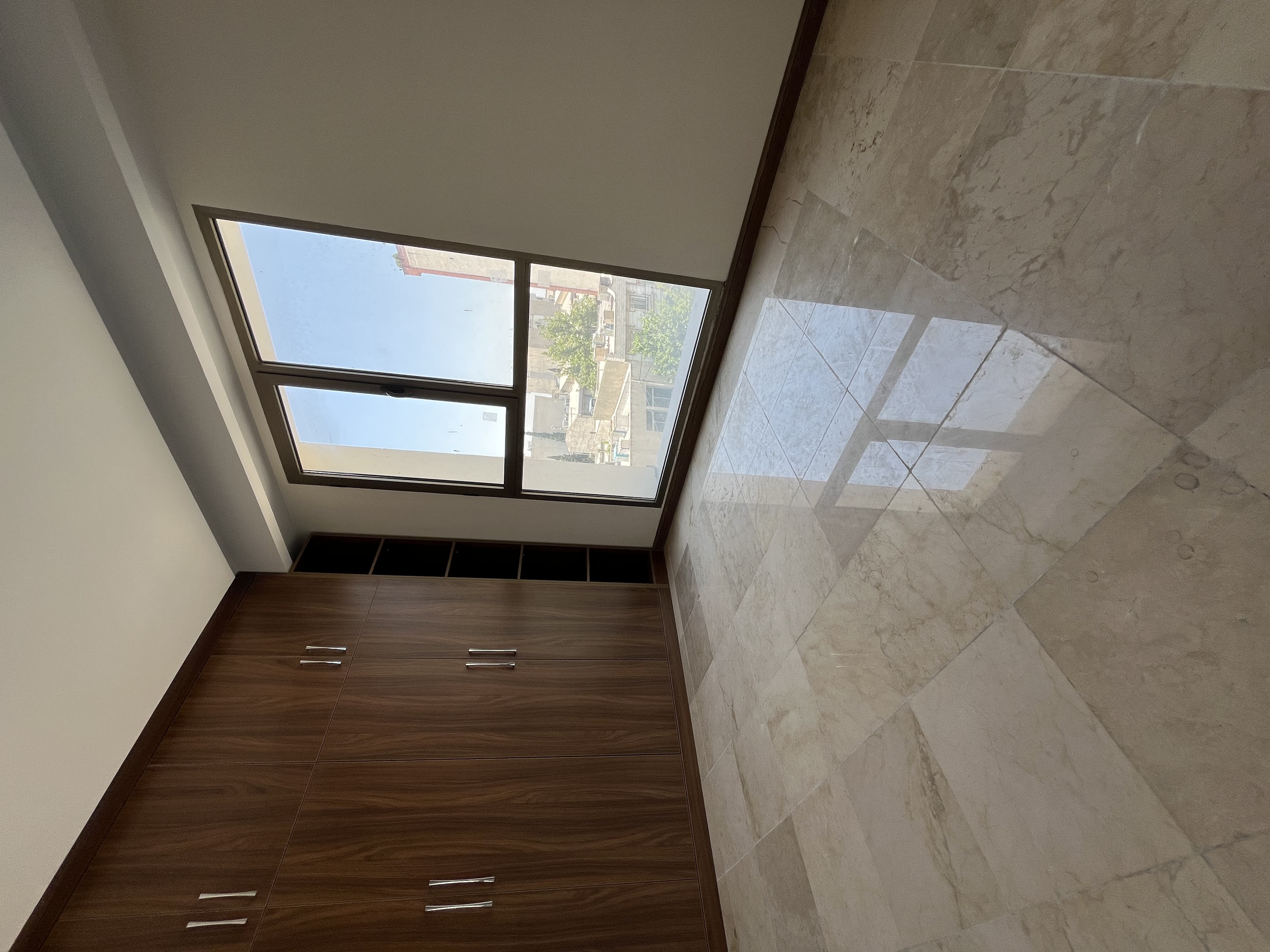 فروش آپارتمان 160 متر دیباجی 4 پارکینگ