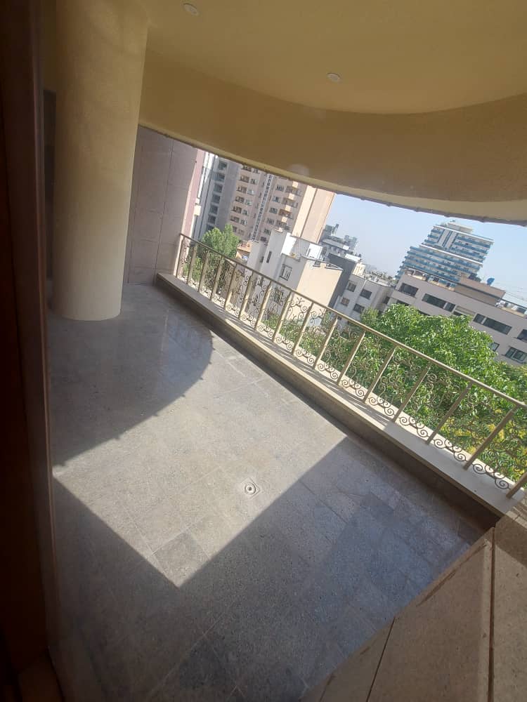 آپارتمان 270 متر 4 خواب اقدسیه شهرک گلستان شمالی