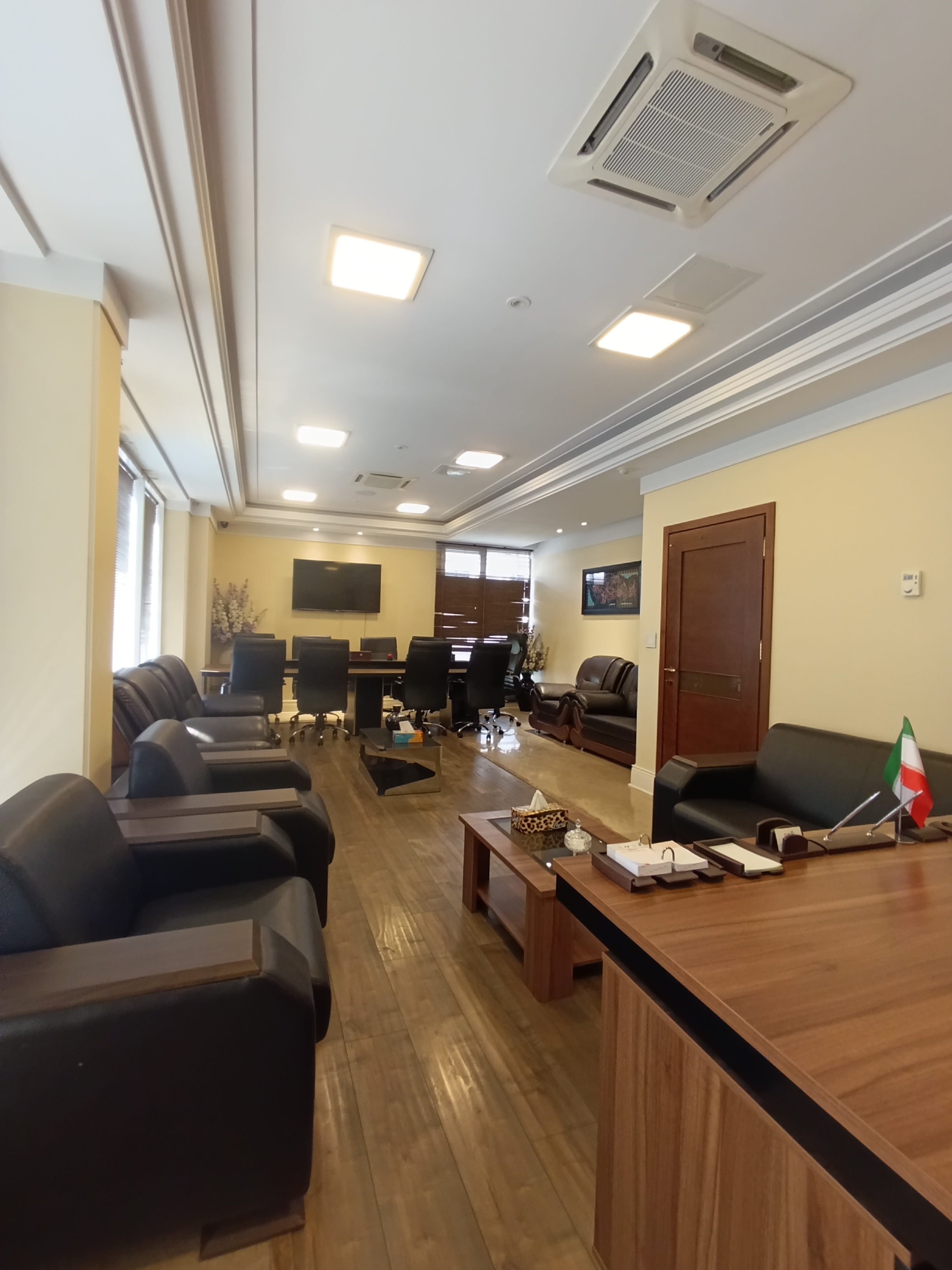 اجاره اداری 130متر آجودانیه