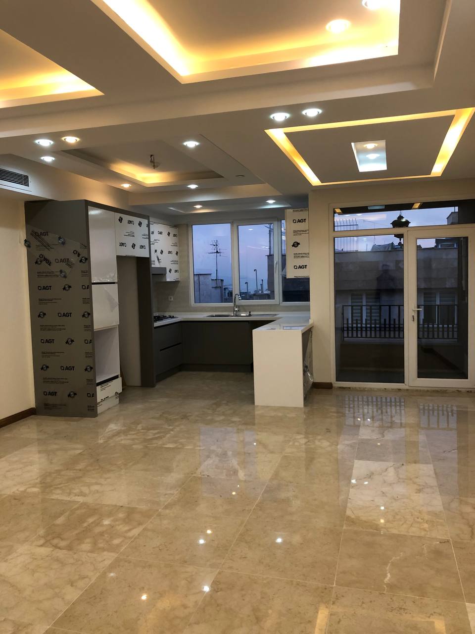 فروش آپارتمان 97 متر دولت دو پارکینگ سندی