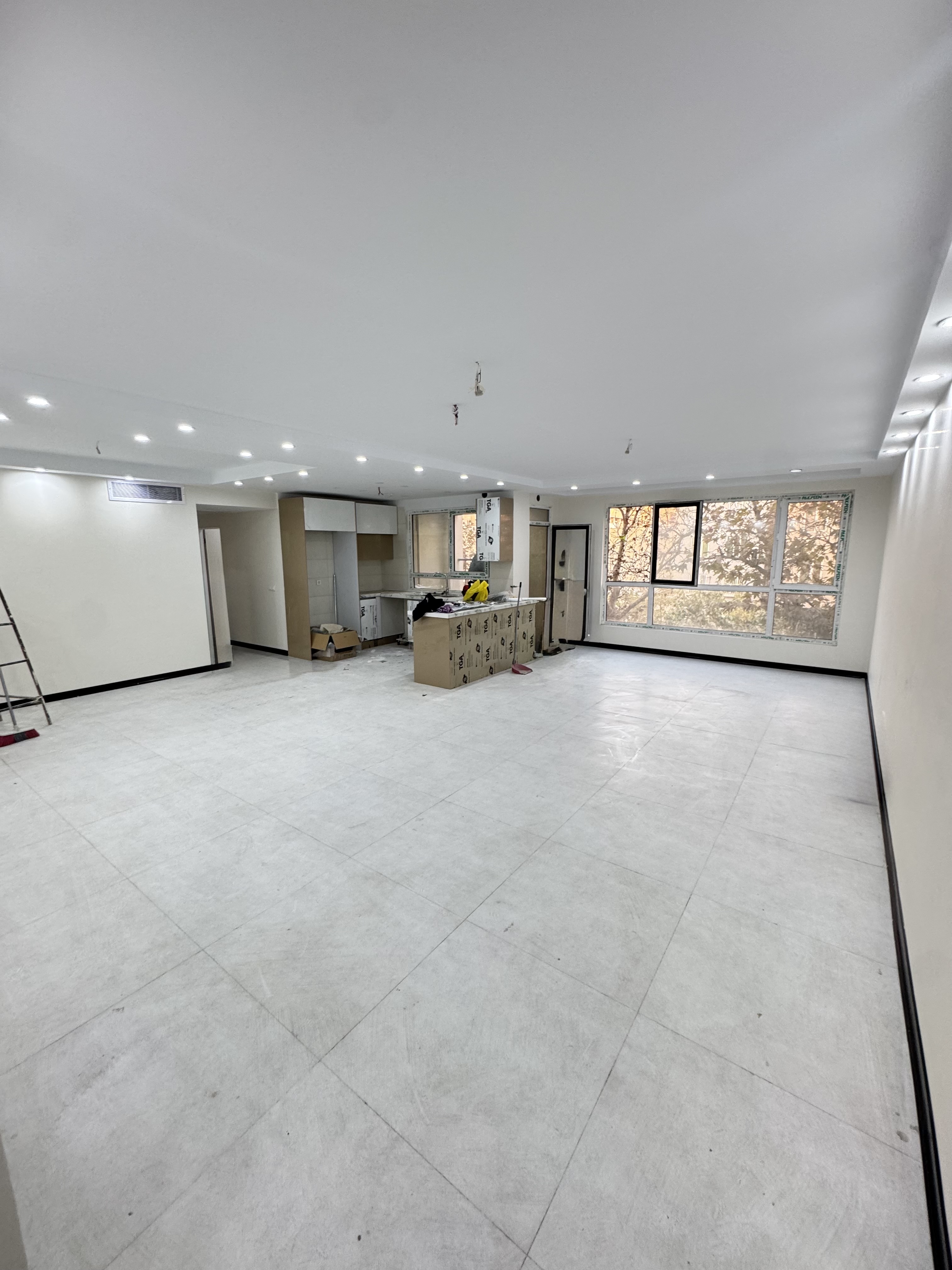 اجاره اپارتمان 127 متر فدک کلید نخورده