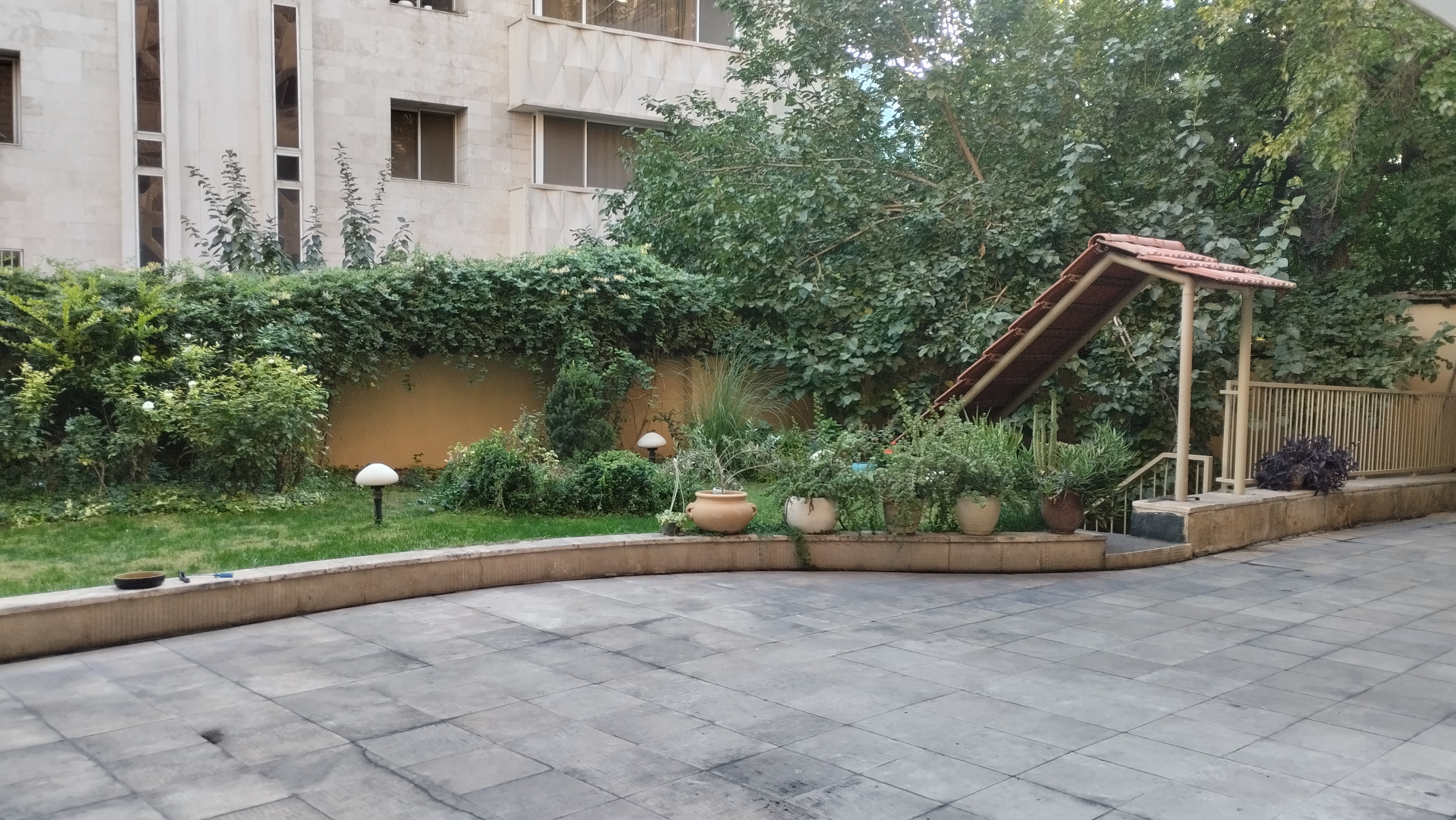 فروش آپارتمان 230 متر نیاوران 3 خواب فول امکانات