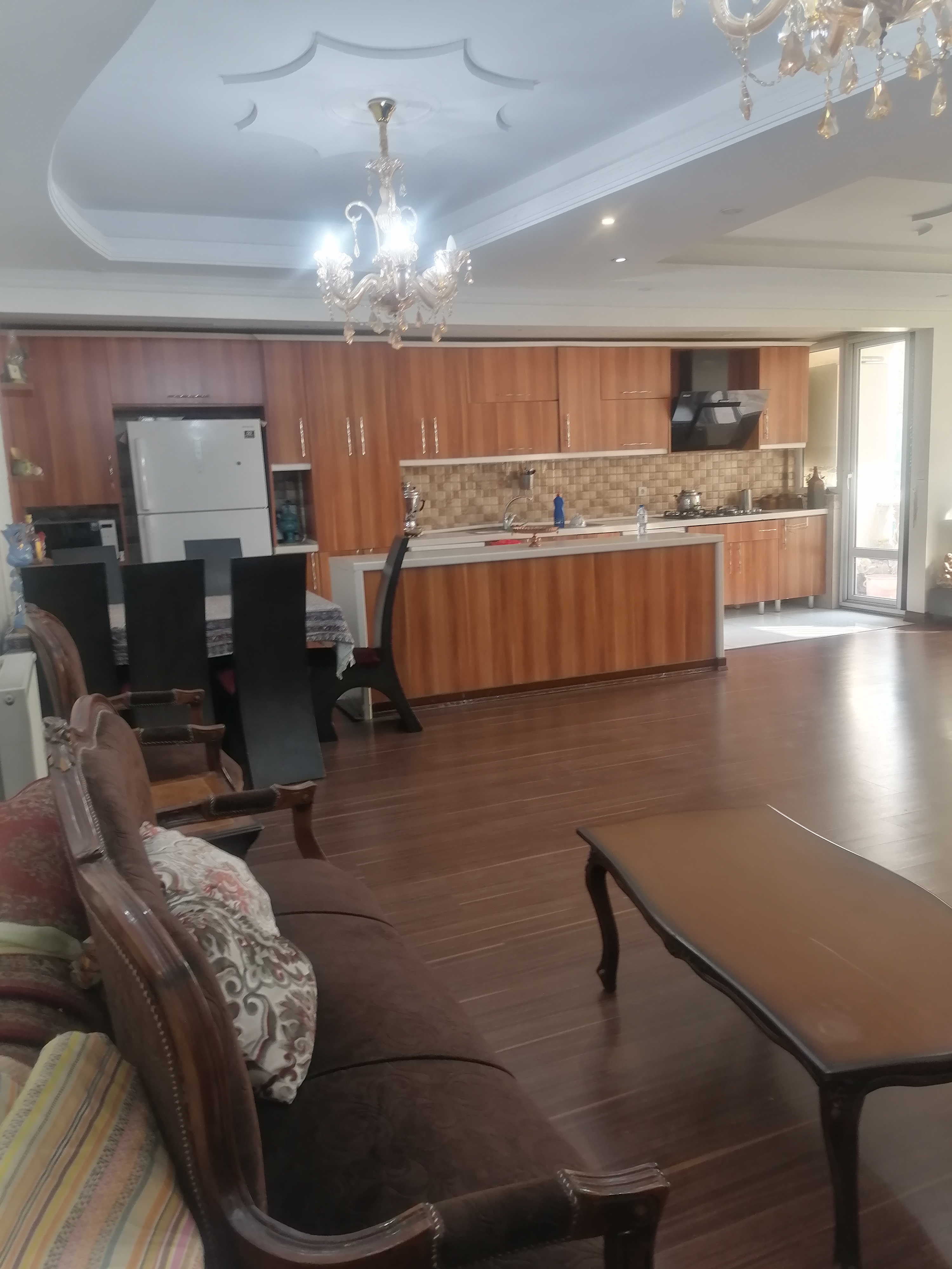 اجاره اپارتمان 126 متر دردشت فول امکانات