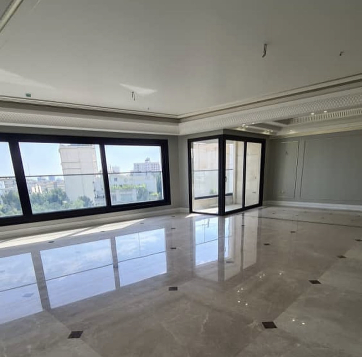 اجاره آپارتمان 300 متر نیاوران فول مشاعات لاکچری