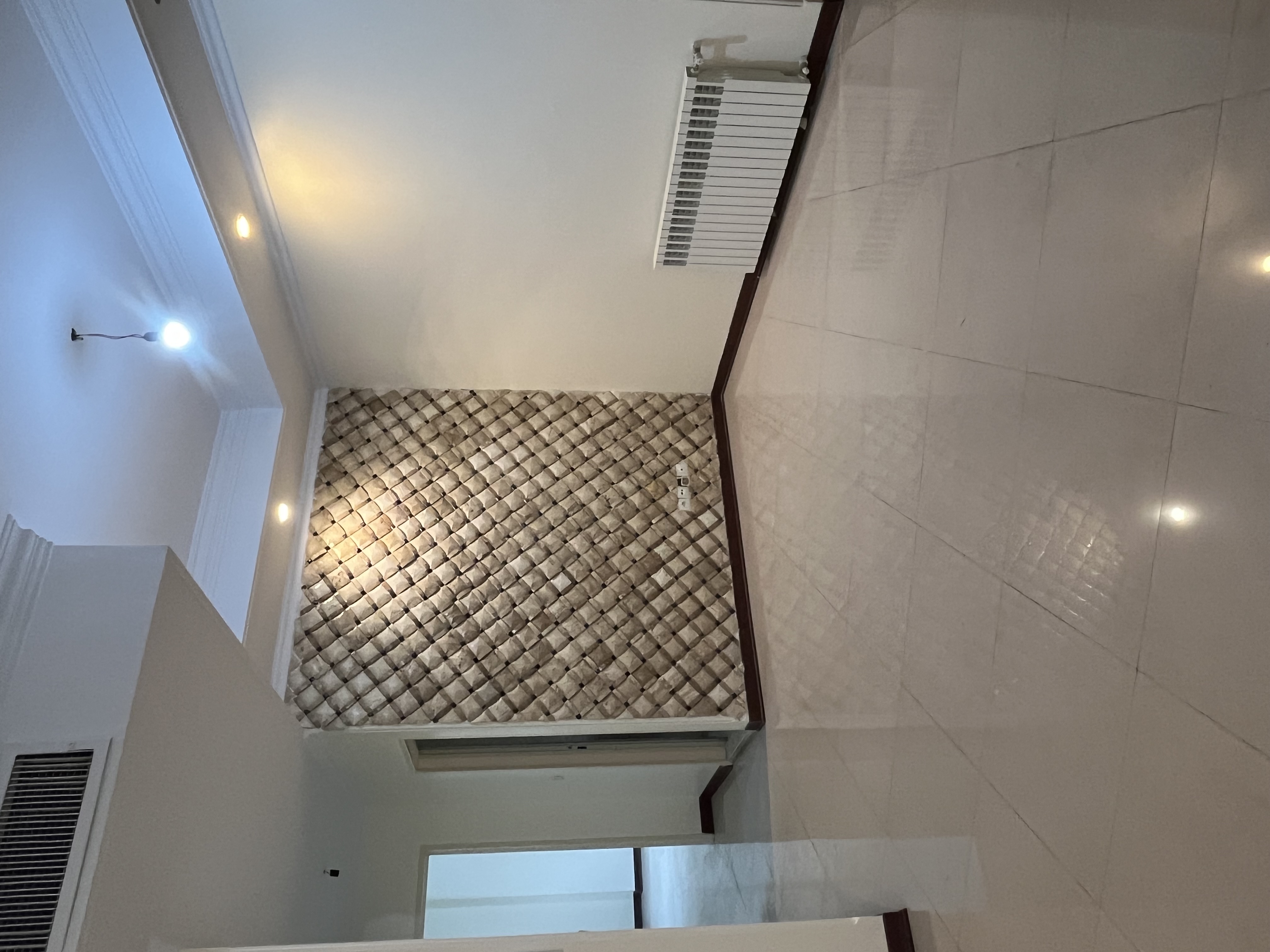 فروش آپارتمان 115 متر دیباجی به آفتاب 2پارکینگ سندی