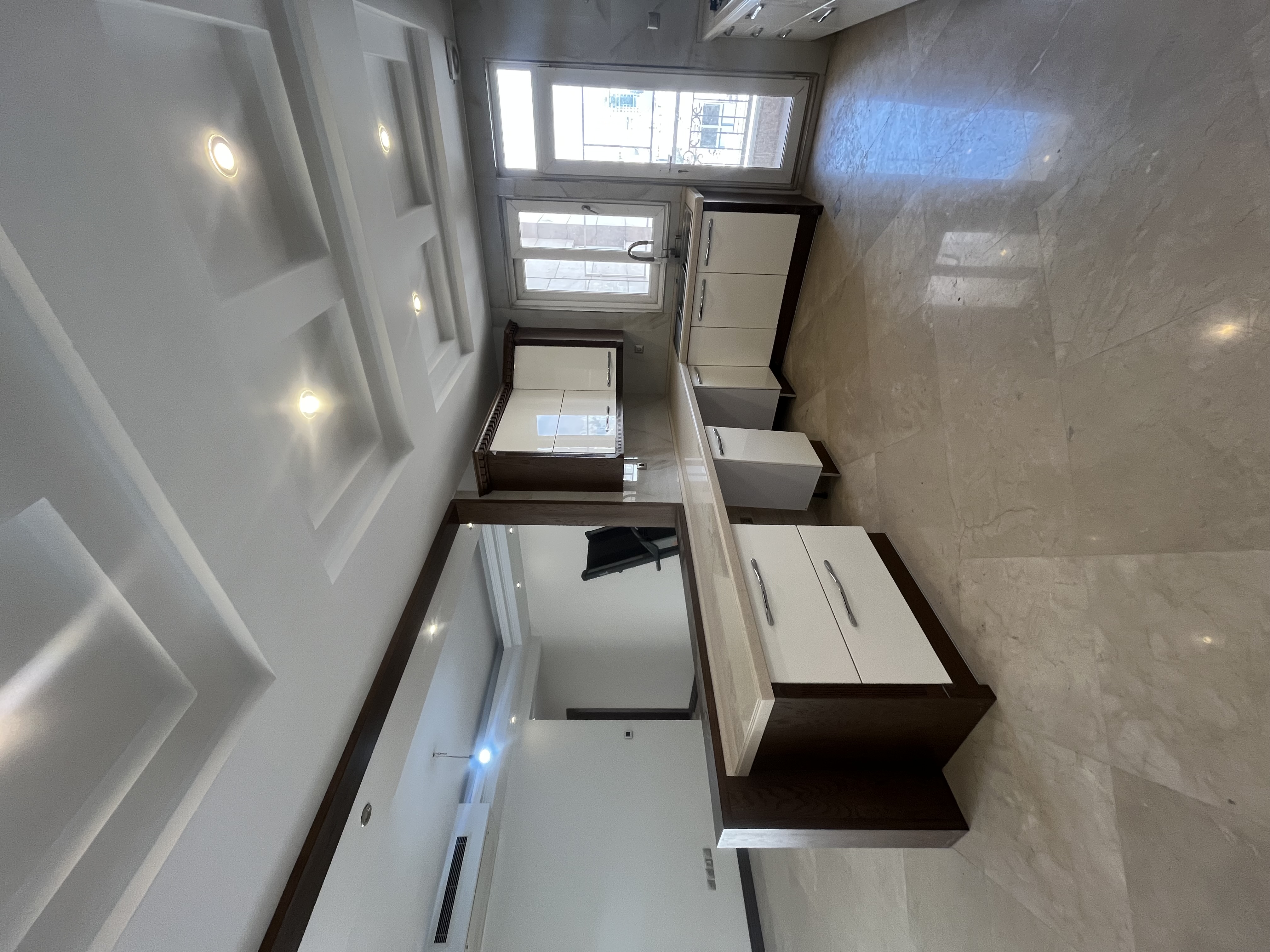 فروش اپارتمان 120 متر نیاوران یاسر