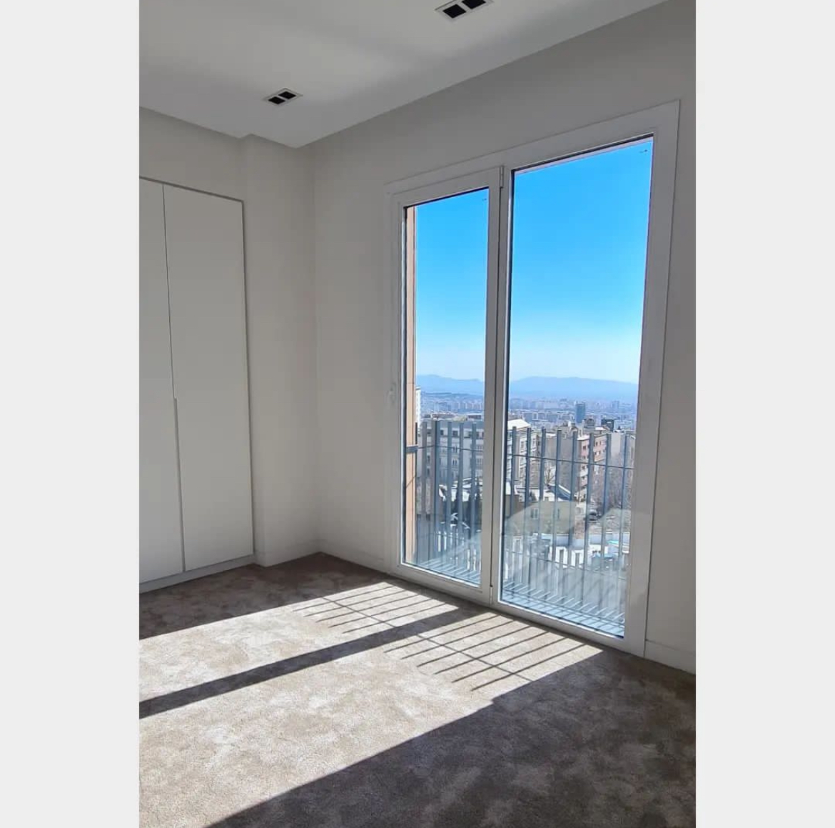 فروش آپارتمان 180متر فرمانیه شرقی نوساز یک طبقه پارکینگ