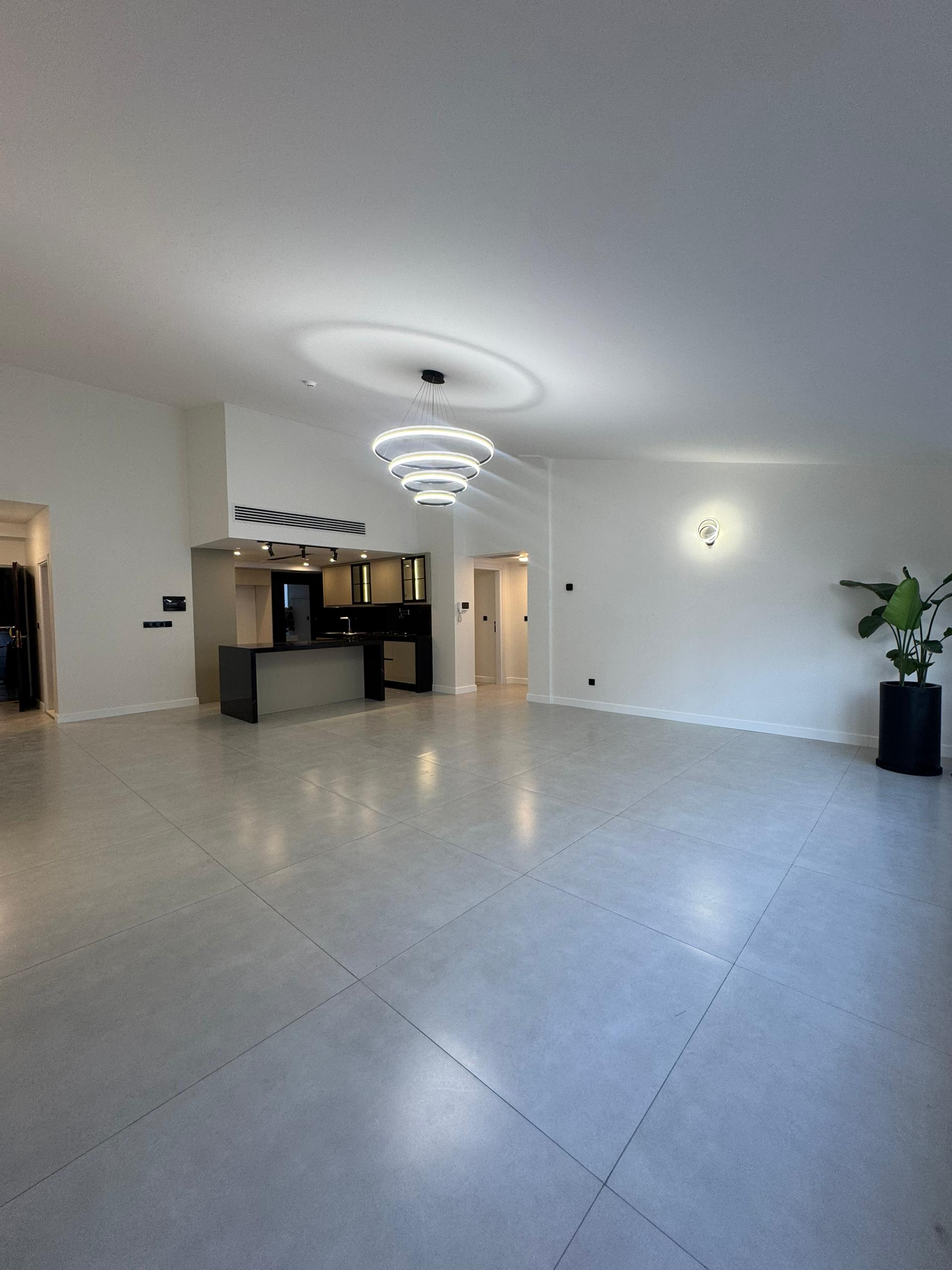 فروش آپارتمان 120 متری لوکس در کامرانیه