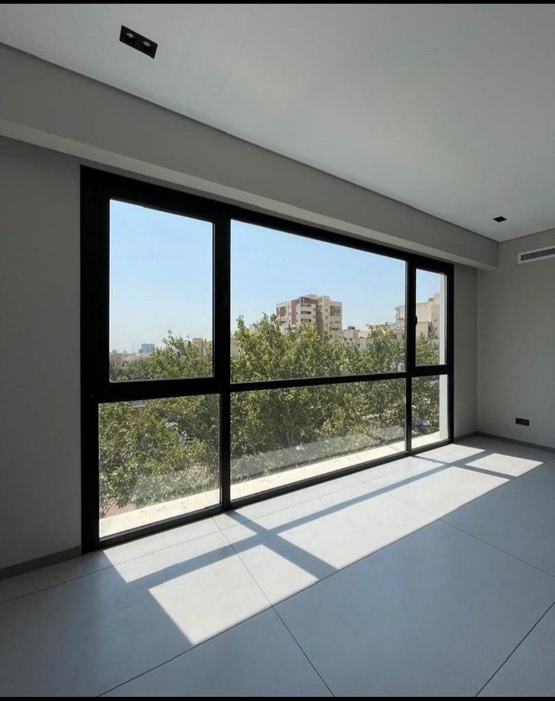 فروش اپارتمان نیاوران 207 ممتر پاگرد مجزا لوکیشن اول امنیت دسترسی تهاتر ویو سبز