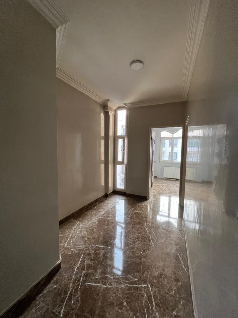 فروش آپارتمان 105 متر آجودانیه