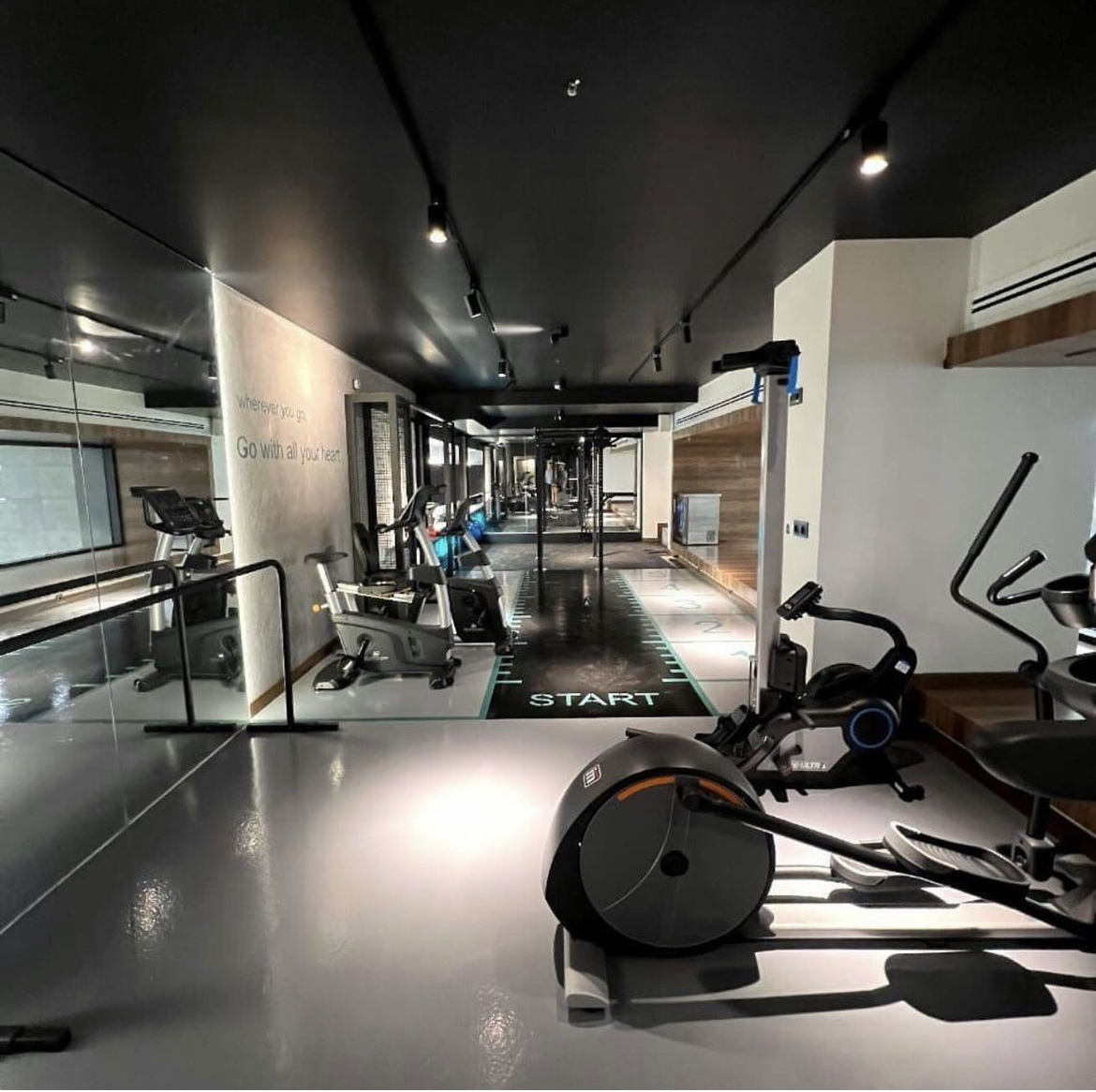 اجاره آپارتمان 300 متر آجودانیه 4 خواب مشاعات هتلینگ ویو شهر