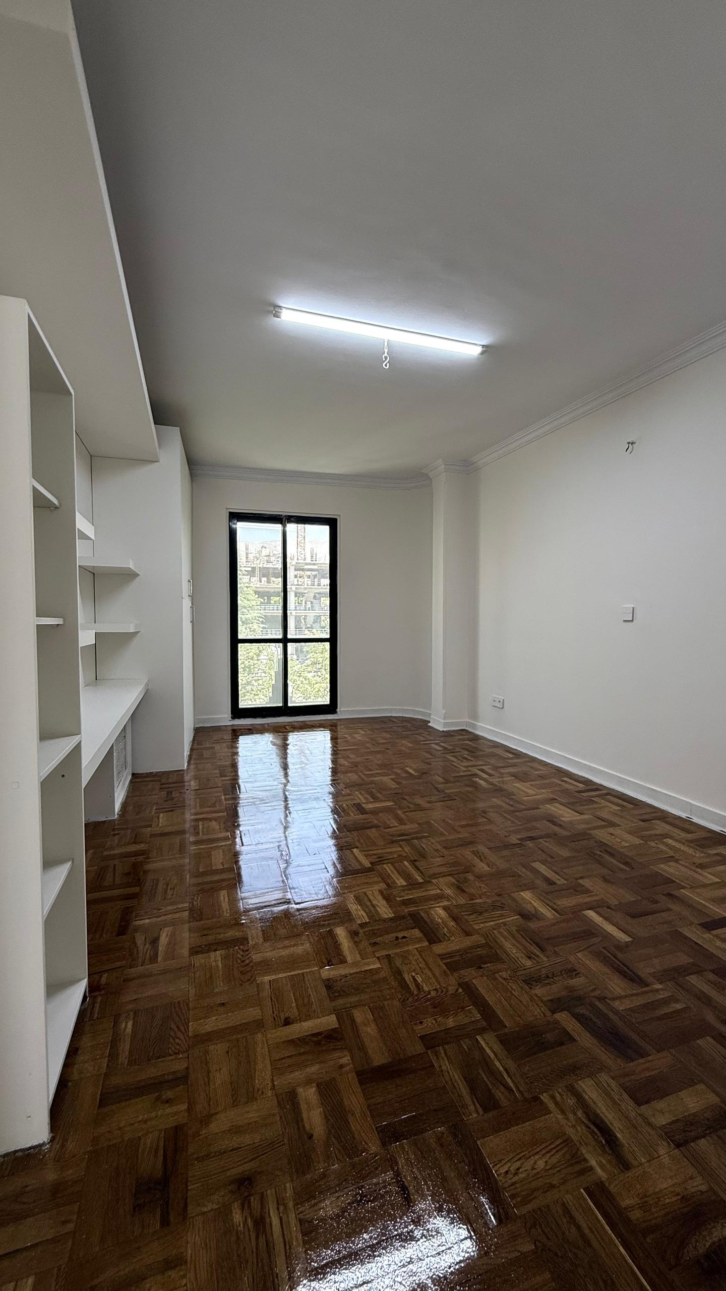 فروش اپارتمان  210 متر فرمانیه بازسازی شده غرق نور