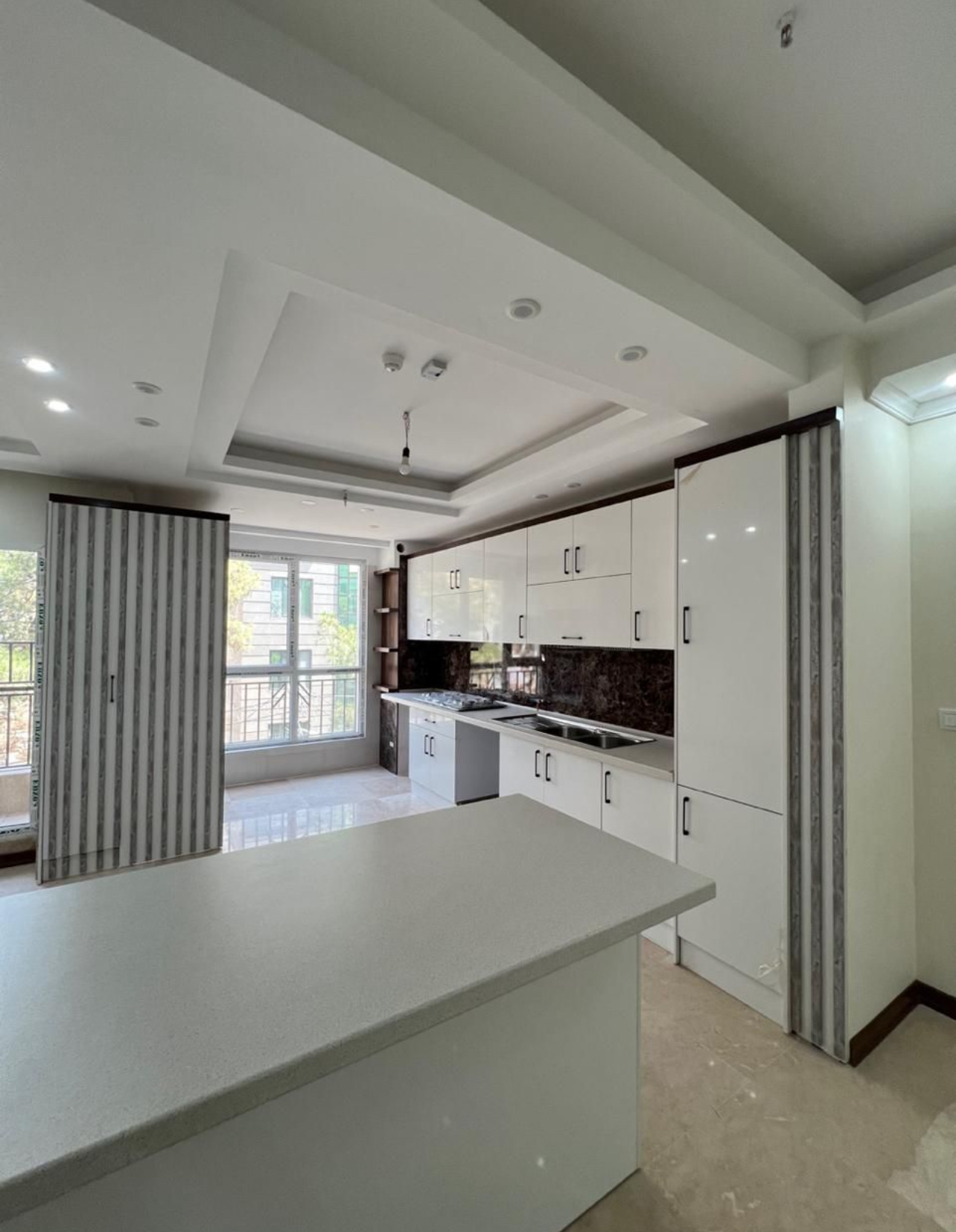 اجاره آپارتمان 125 متر قیطریه غرق‌نور