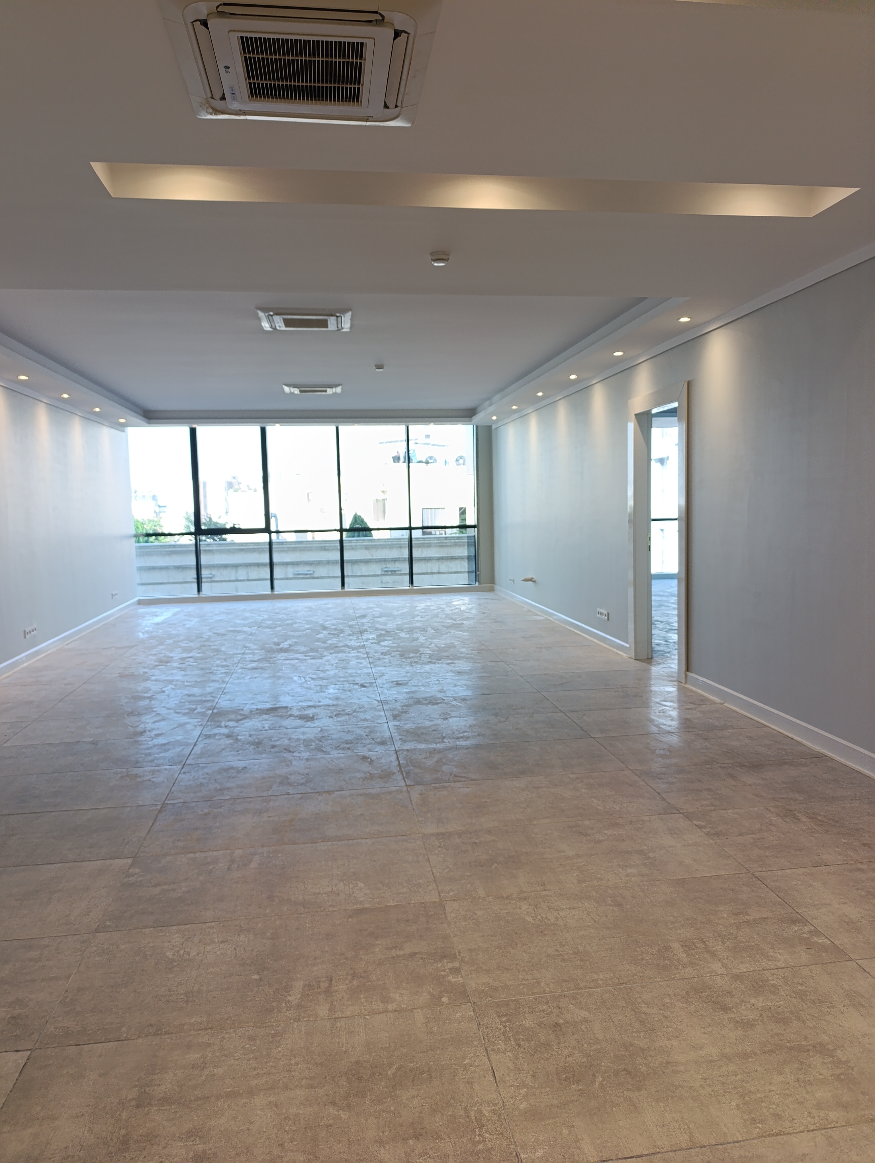 اجاره اداری 150متر  نیاوران