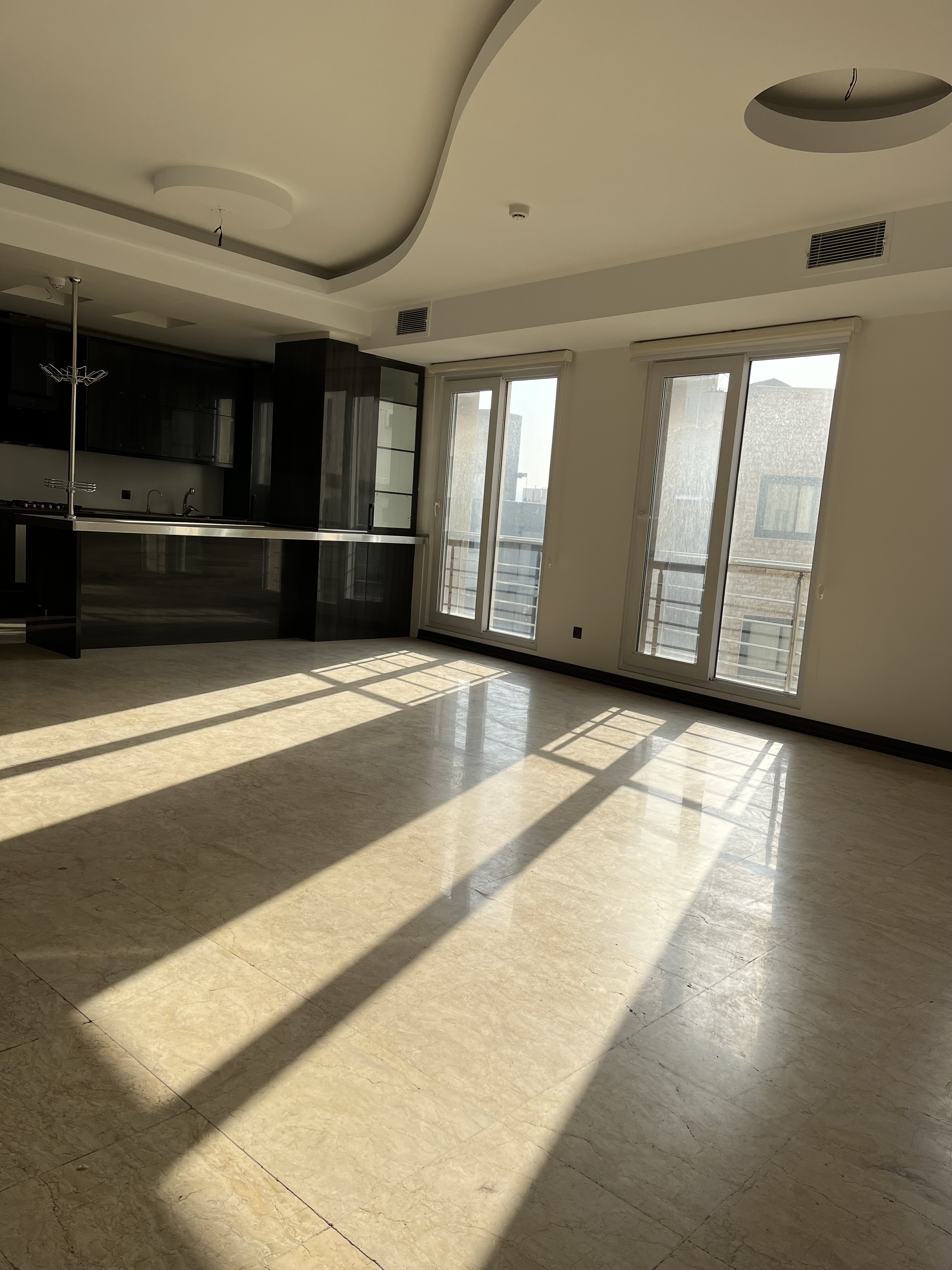 فروش آپارتمان 100 متر تاپ لوکیشن شمال کاخ نیاوران