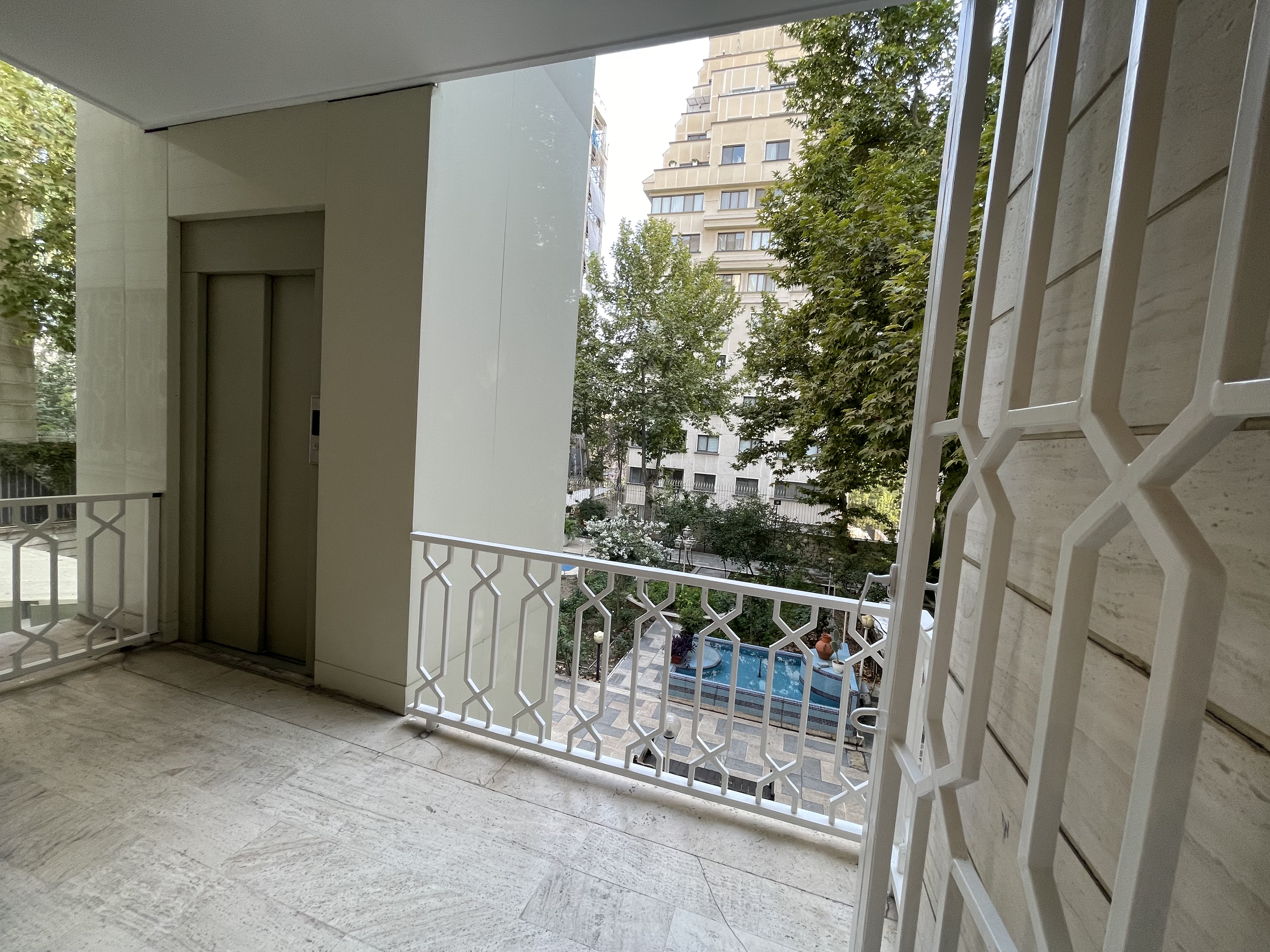 اجاره اپارتمان 170 متر اجودانیه