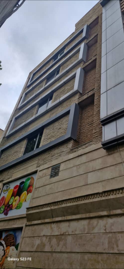 اجاره اداری 100متر  فرمانیه