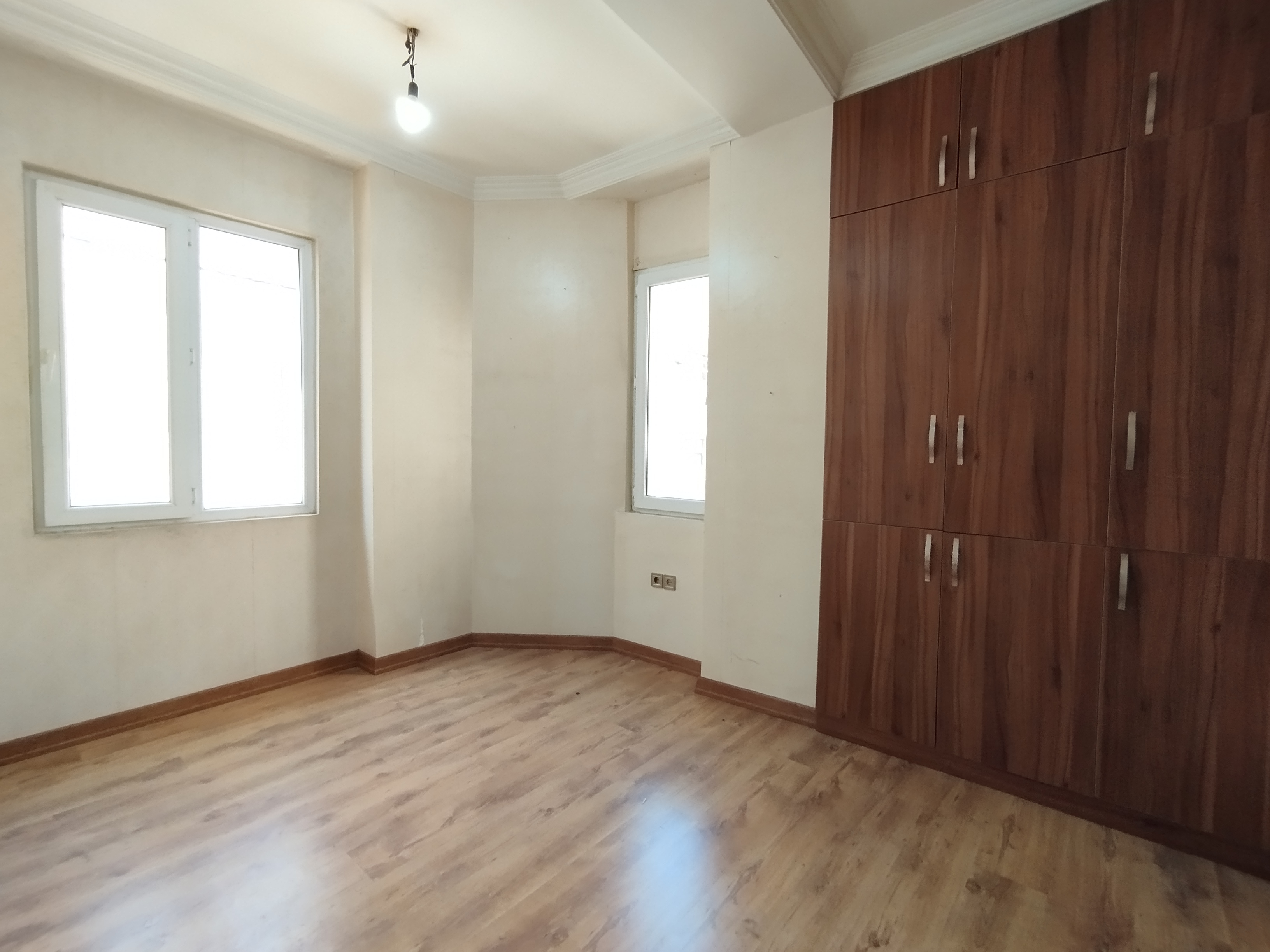 فروش آپارتمان 64 متر پاسداران