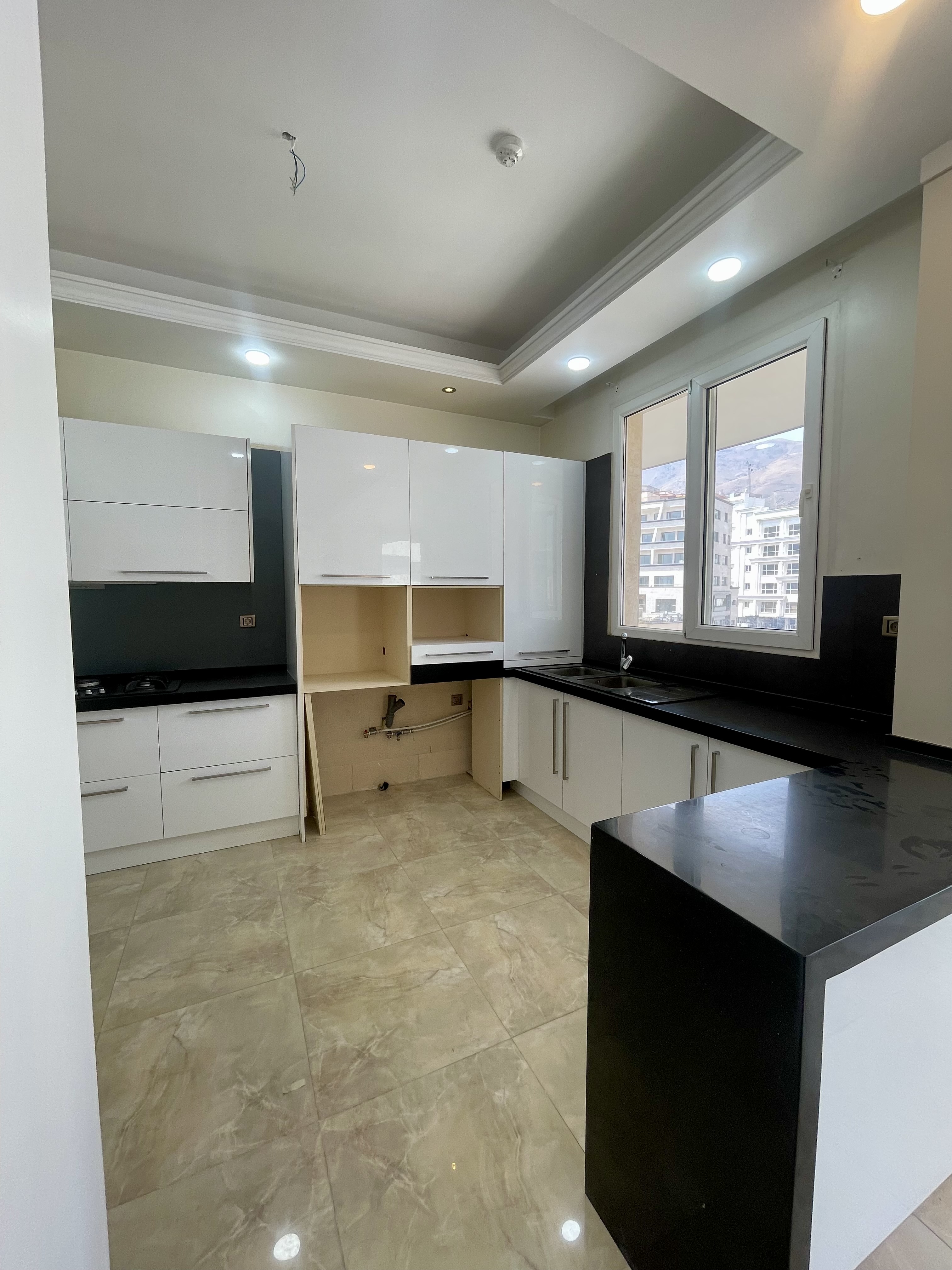 اجاره آپارتمان 175متر اقدسیه 3خواب