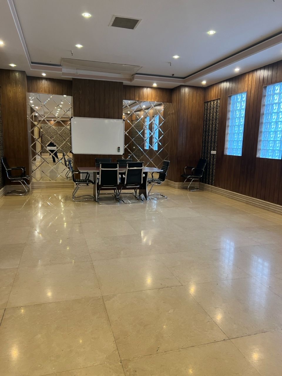 130 متر فول مشاعات تراس چیدمان