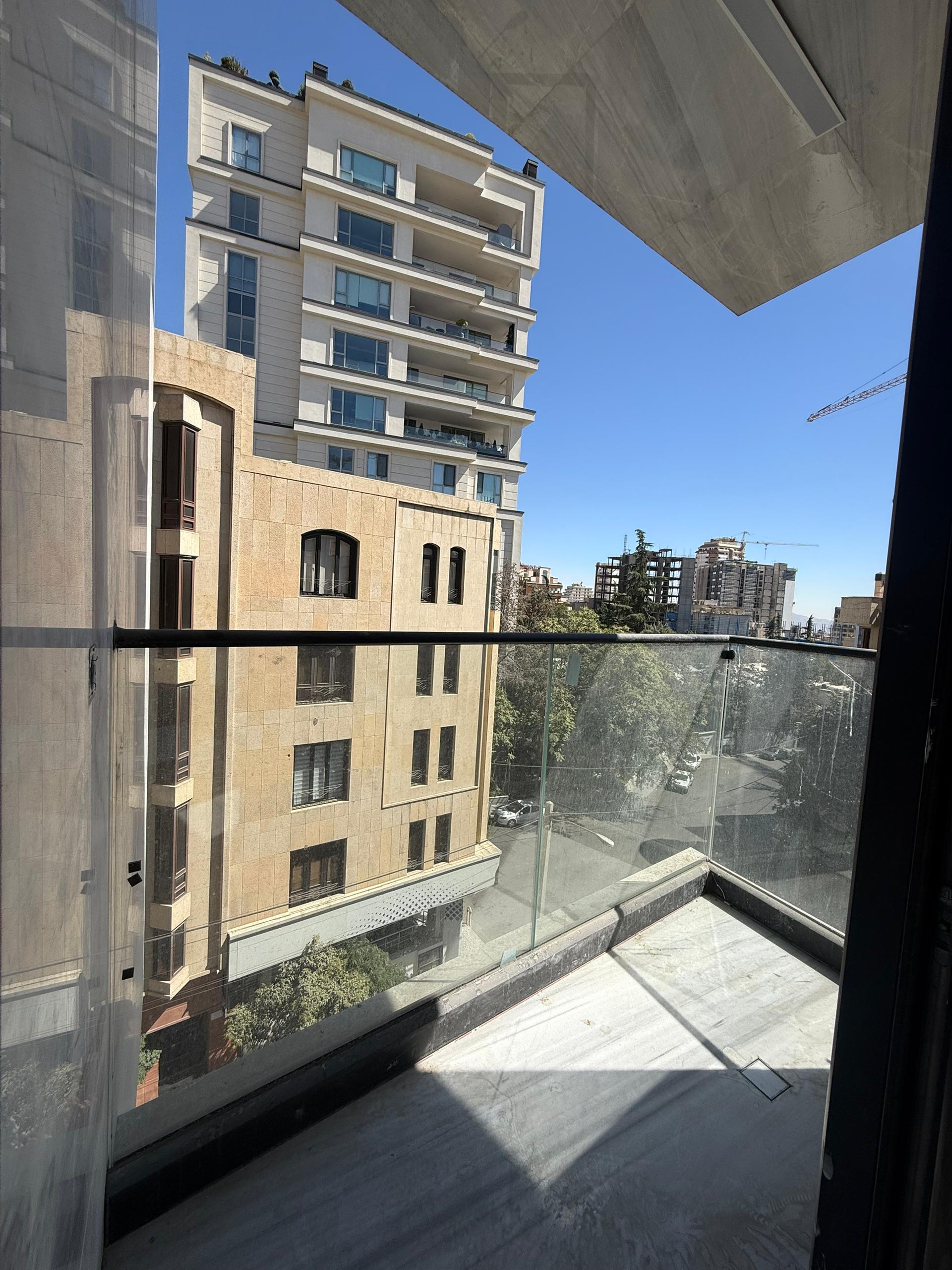 فروش آپارتمان 160 متر 3 خواب کامرانیه شمالی