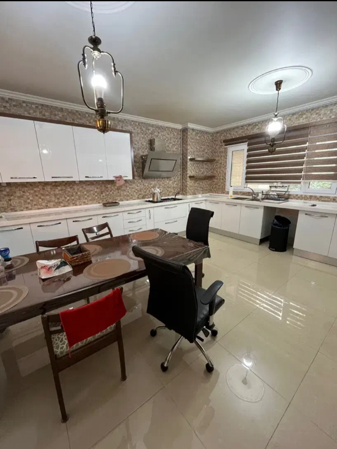 اجاره آپارتمان 330متر تکواحد قلب گلسنگ مناسب کار و سکونت