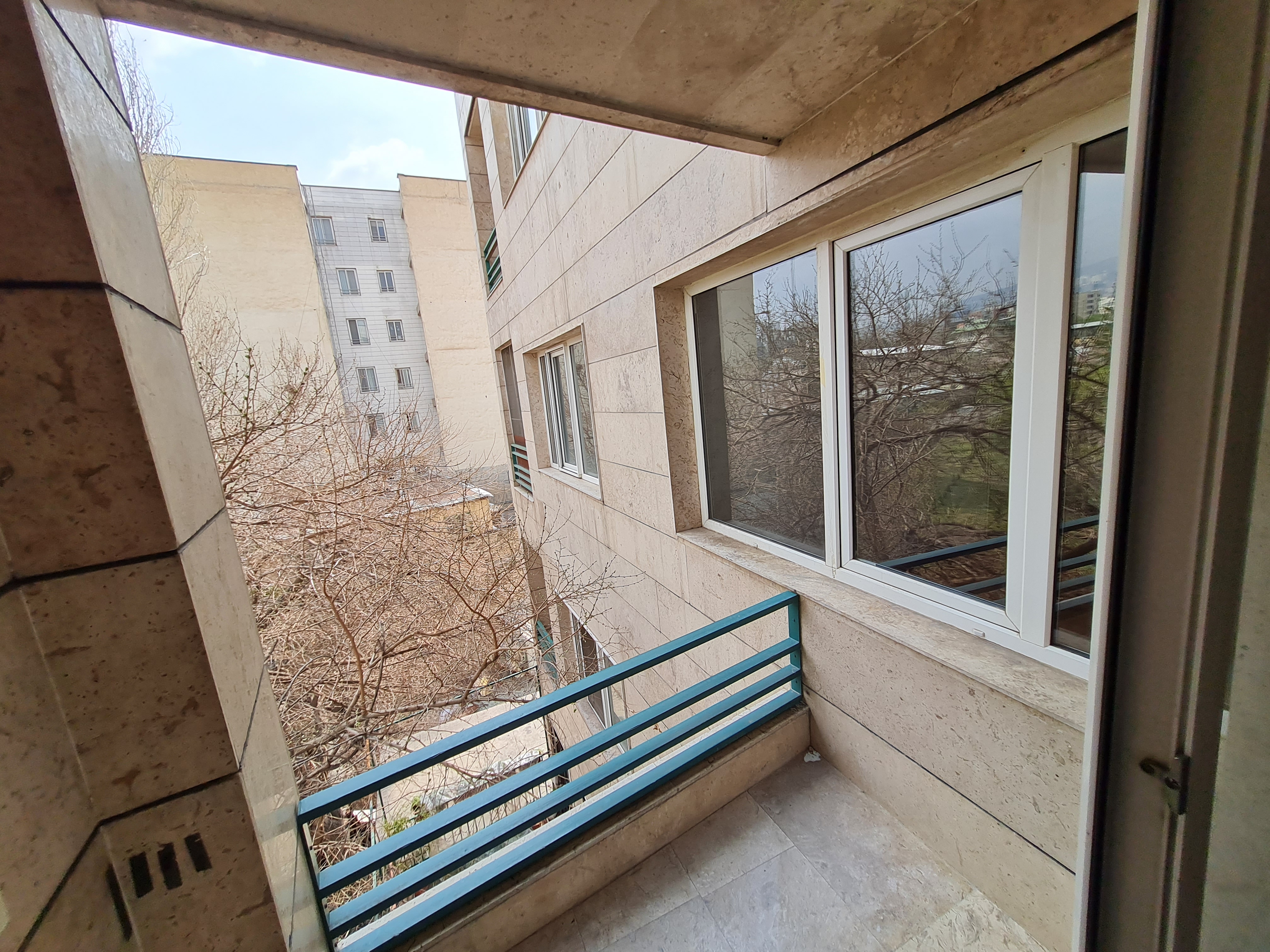 فروش آپارتمان 125 متر تاپ لوکیشن اقدسیه