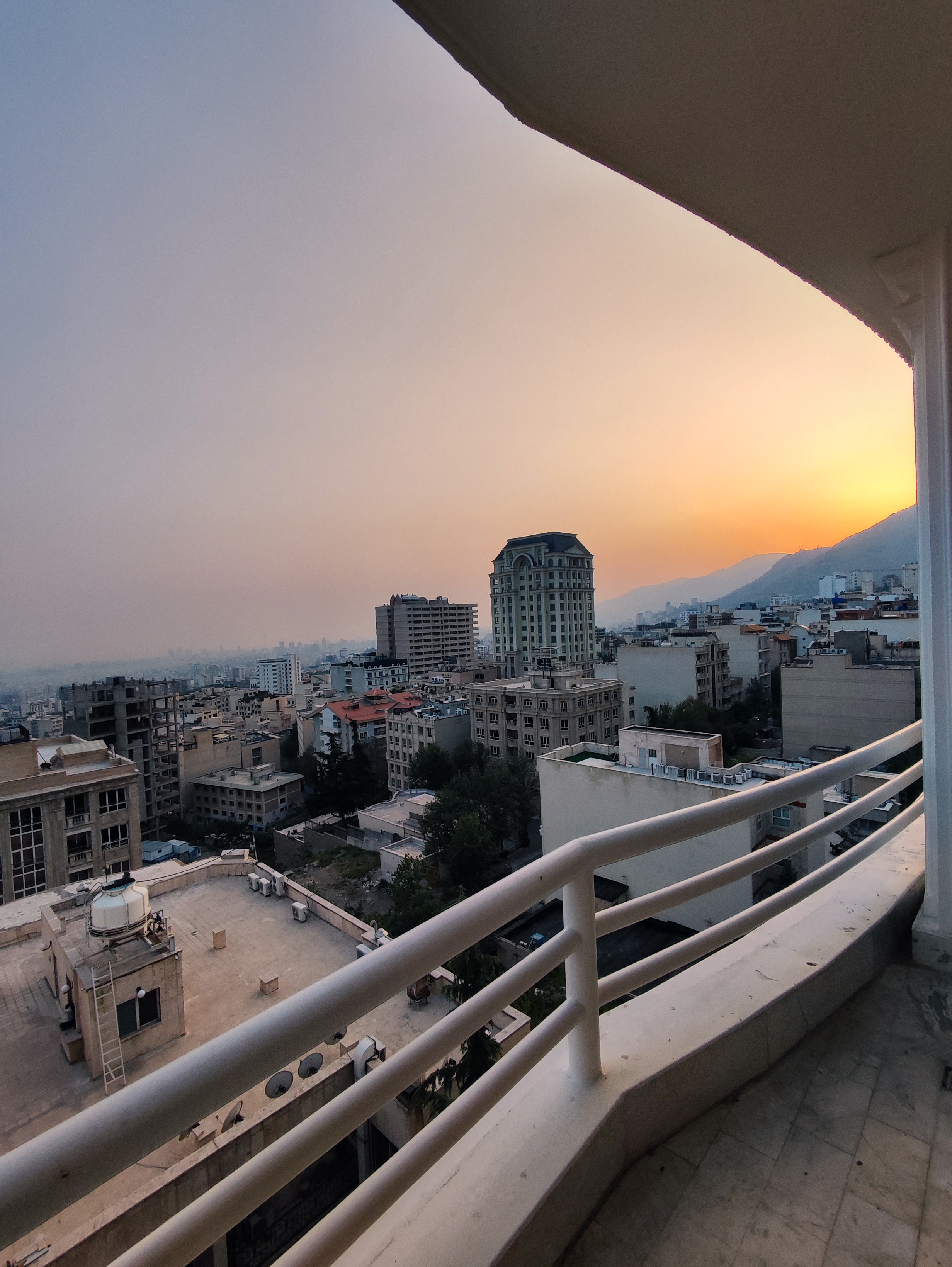 فروش آپارتمان 400 متر نیاوران با ویو ابدی