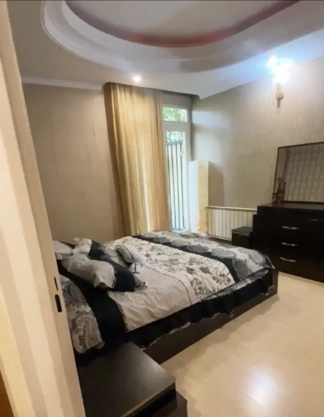 فروش آپارتمان 140متر دزاشیب استخر دار تاپ لوکیشن