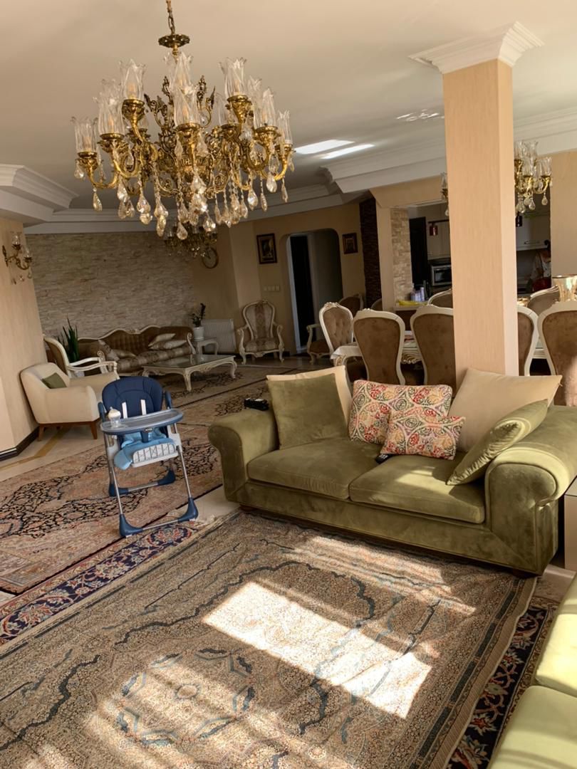 فروش آپارتمان 170 متر آجودانیه طبقه 8