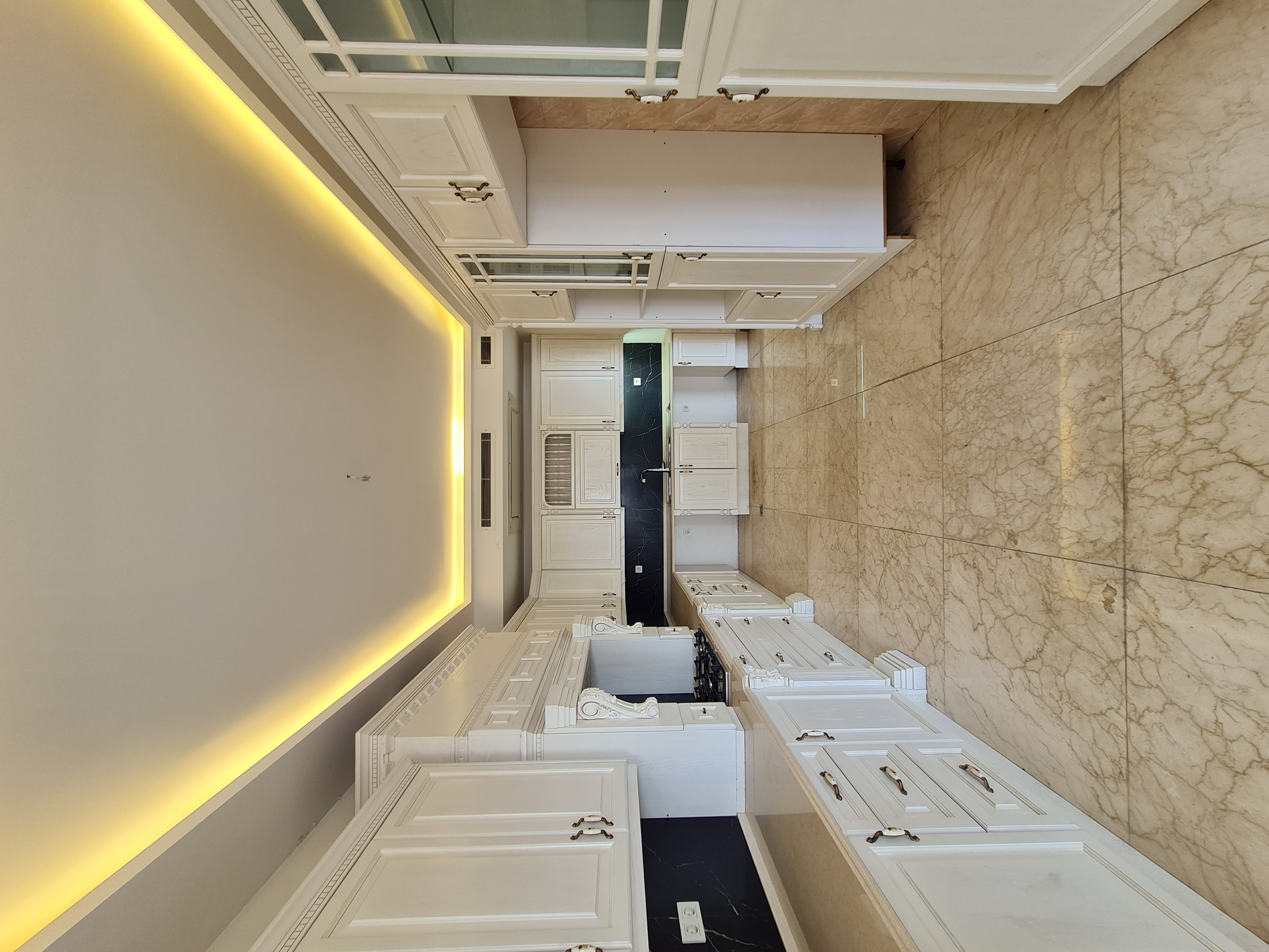 فروش آپارتمان 300 متر دروس صالح حسینی