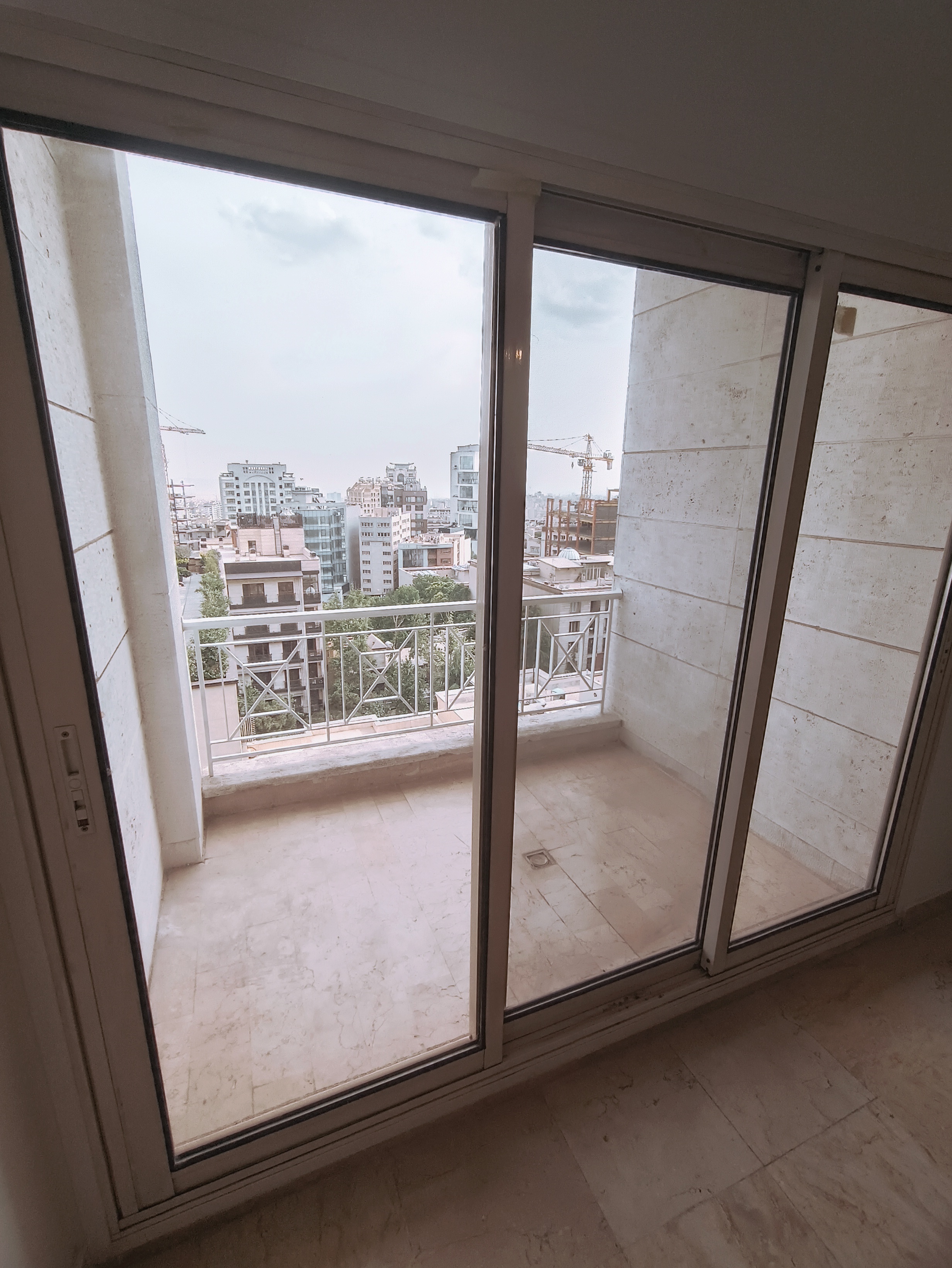 230متر مربع.3خواب