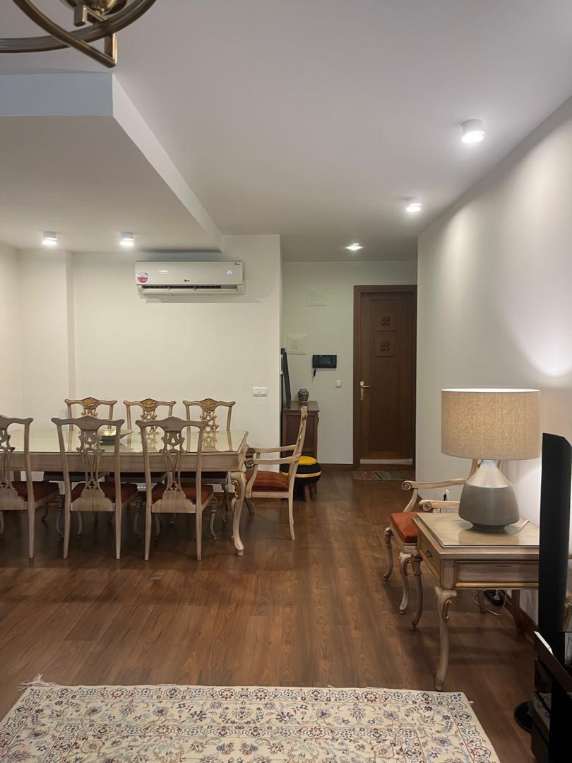 فروش آپارتمان 2خواب90 متر نیاوران