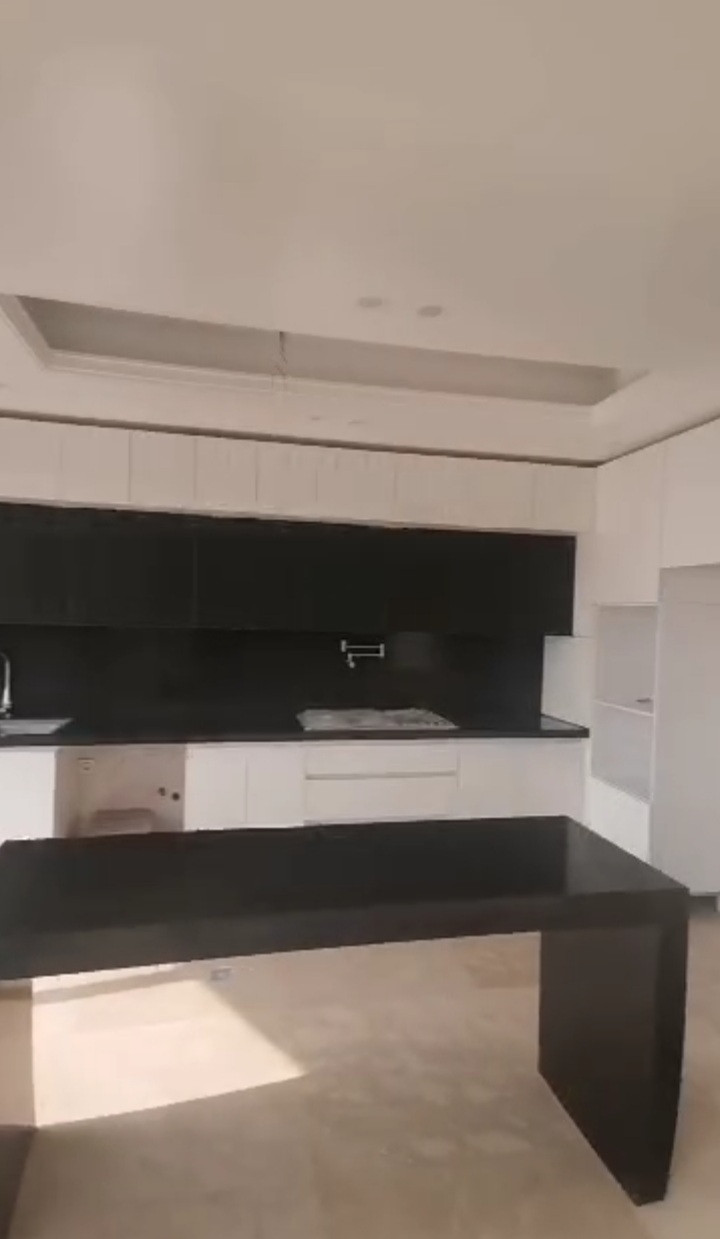 اجاره آپارتمان ۲۵۰متر فرمانیه